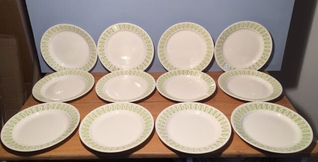 Suite of 12 plates Les Salins