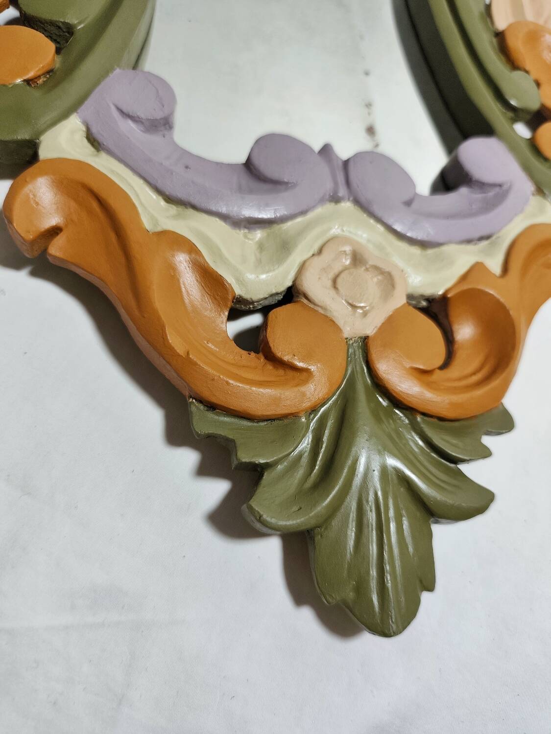 Espejo Barroco de madera. España, 1950s.