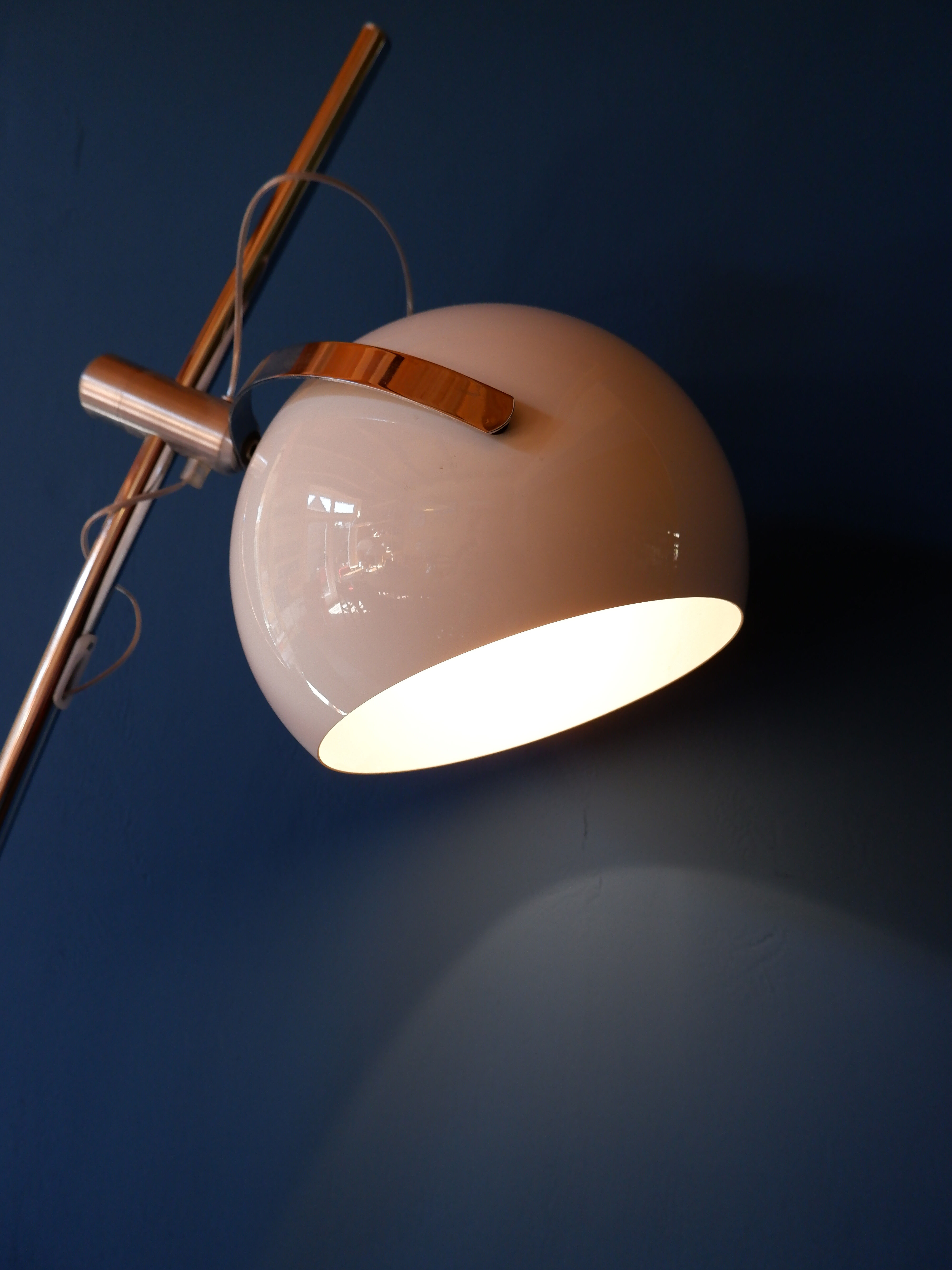 Arc floor lamp