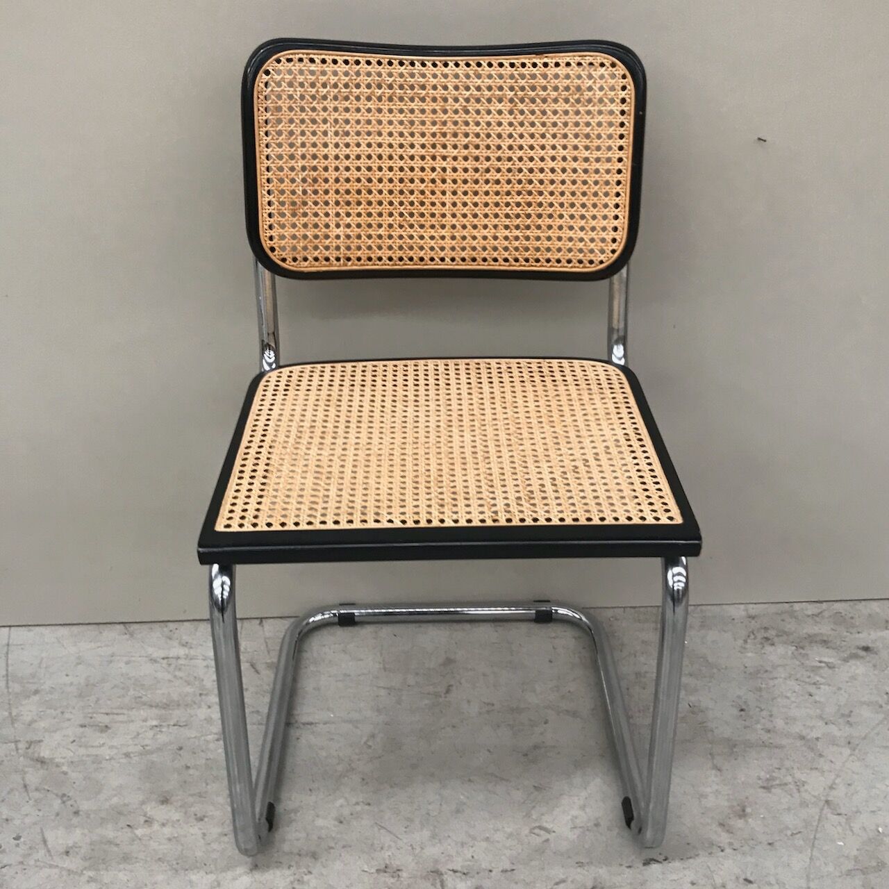 Set of 4 black Cesca Breuer chairs B32