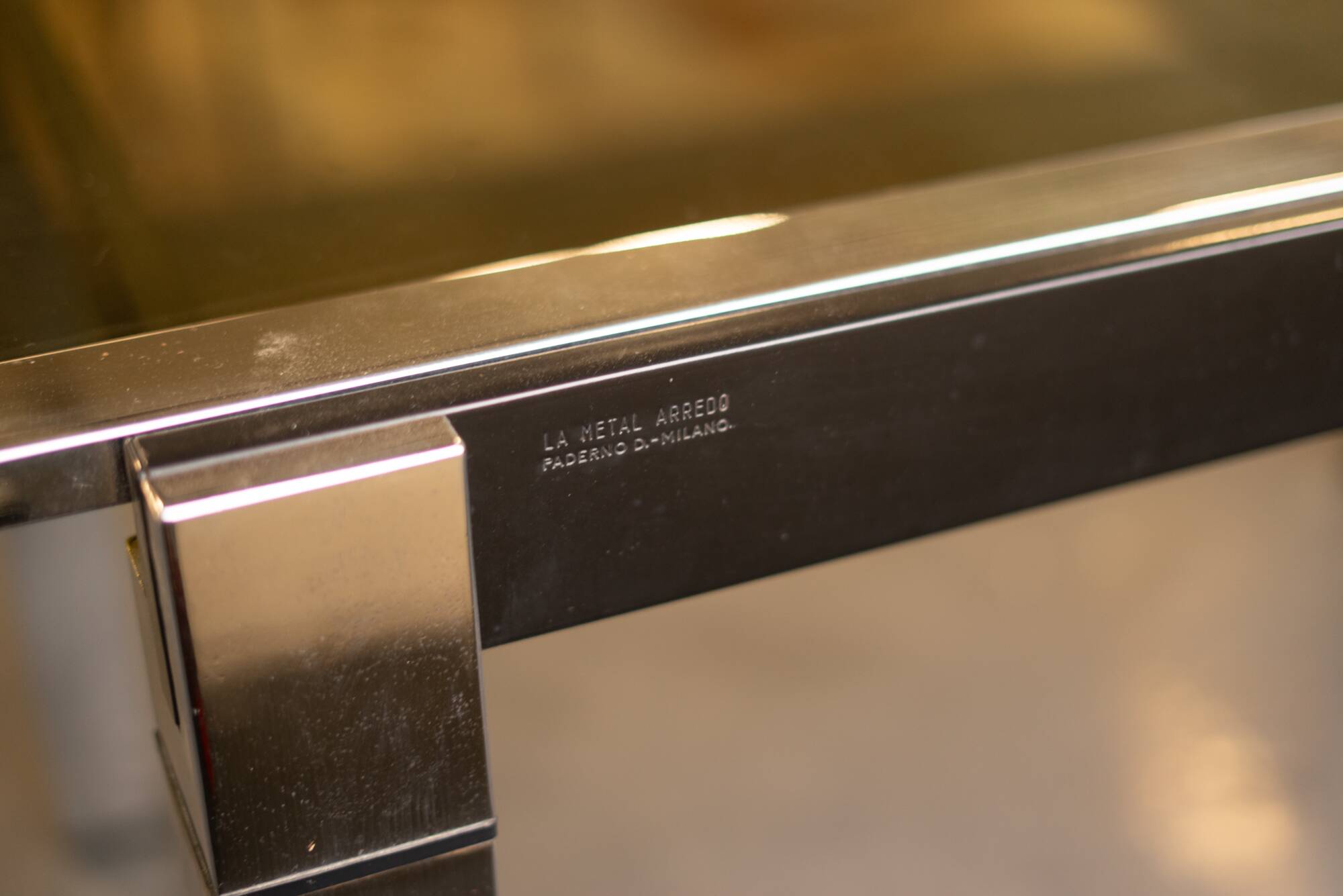 La metal furniture furniture paderno d. milan 1970