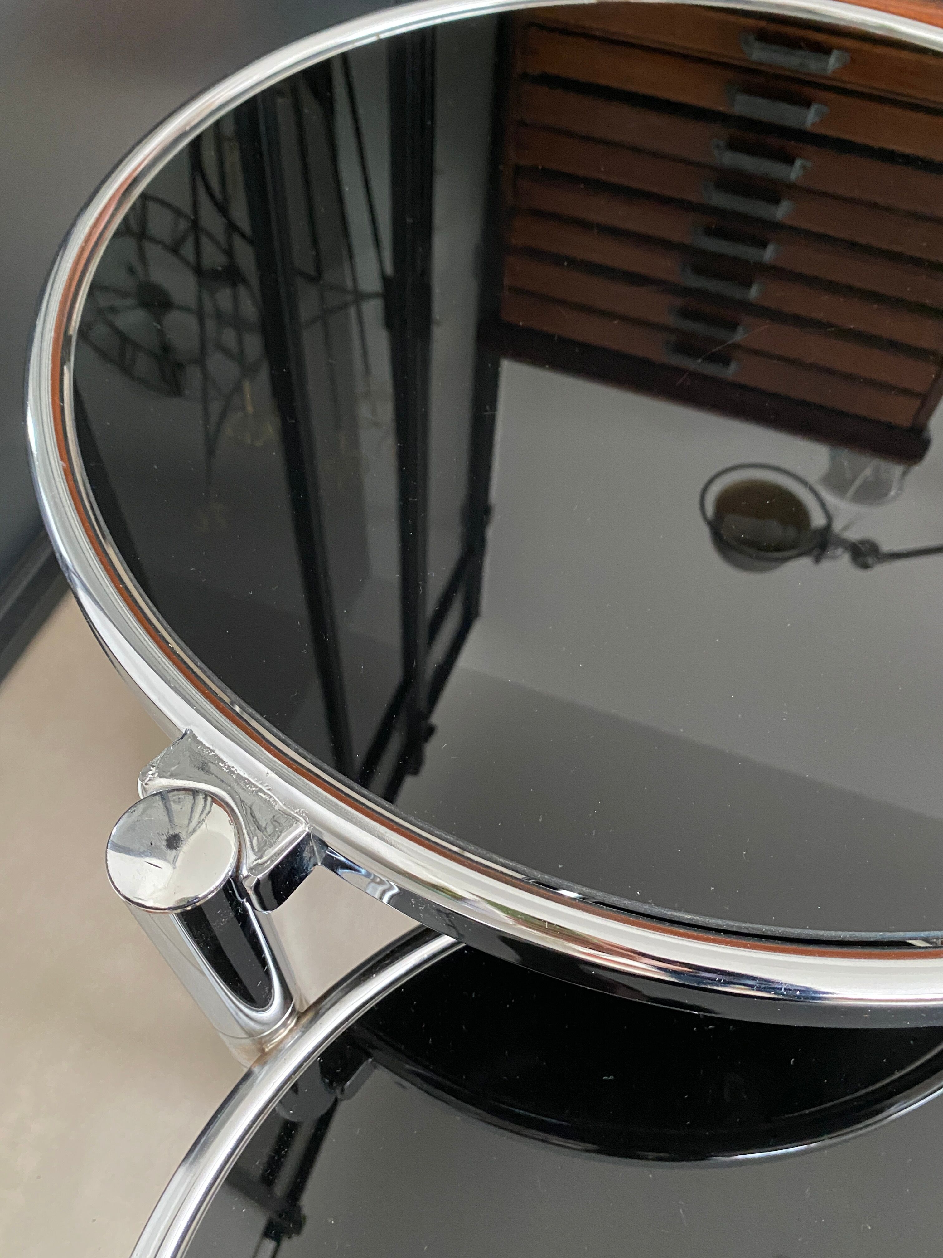 Table basse ronde en verre et chrome vintage