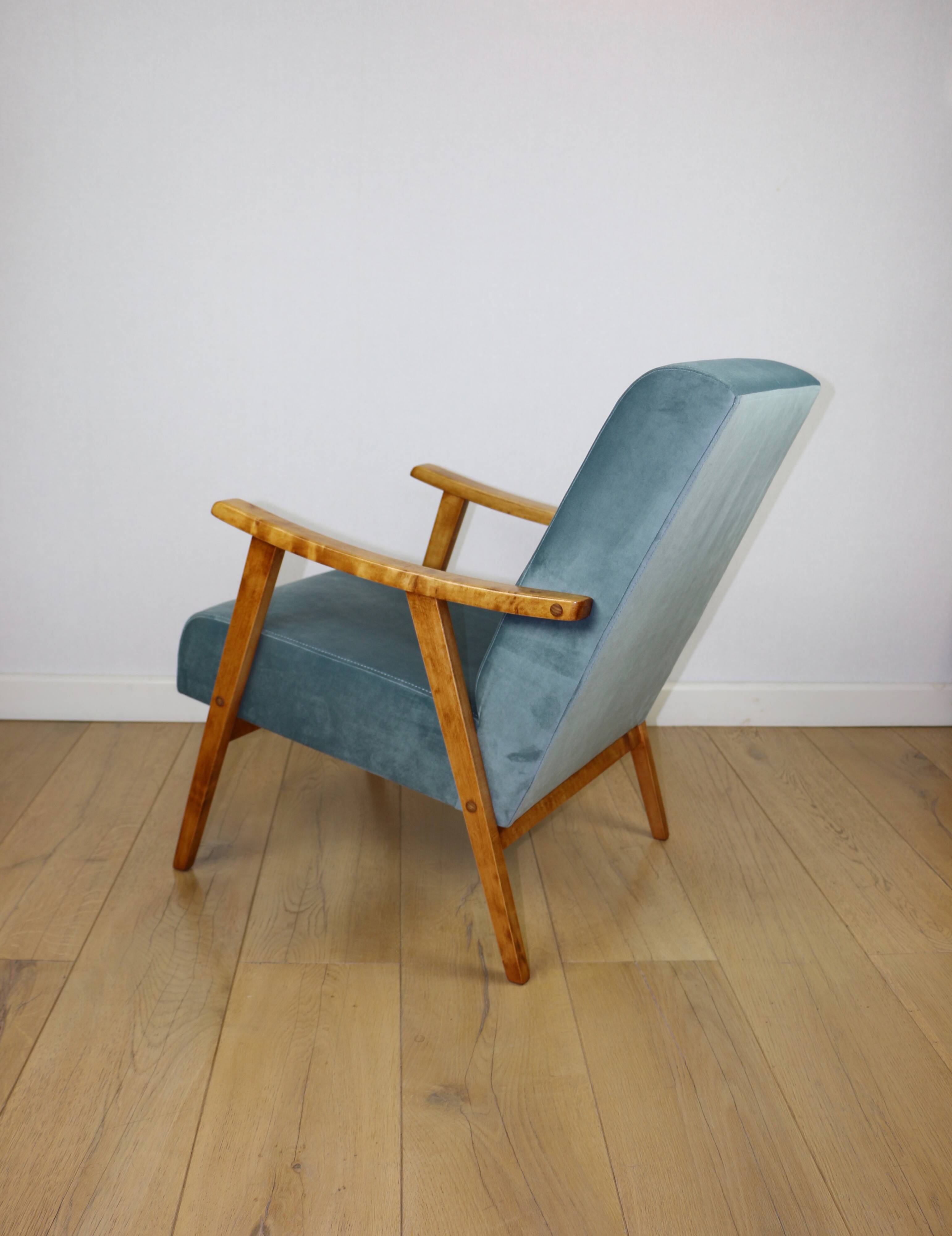 Fauteuil vintage loft années 70 bleu clair