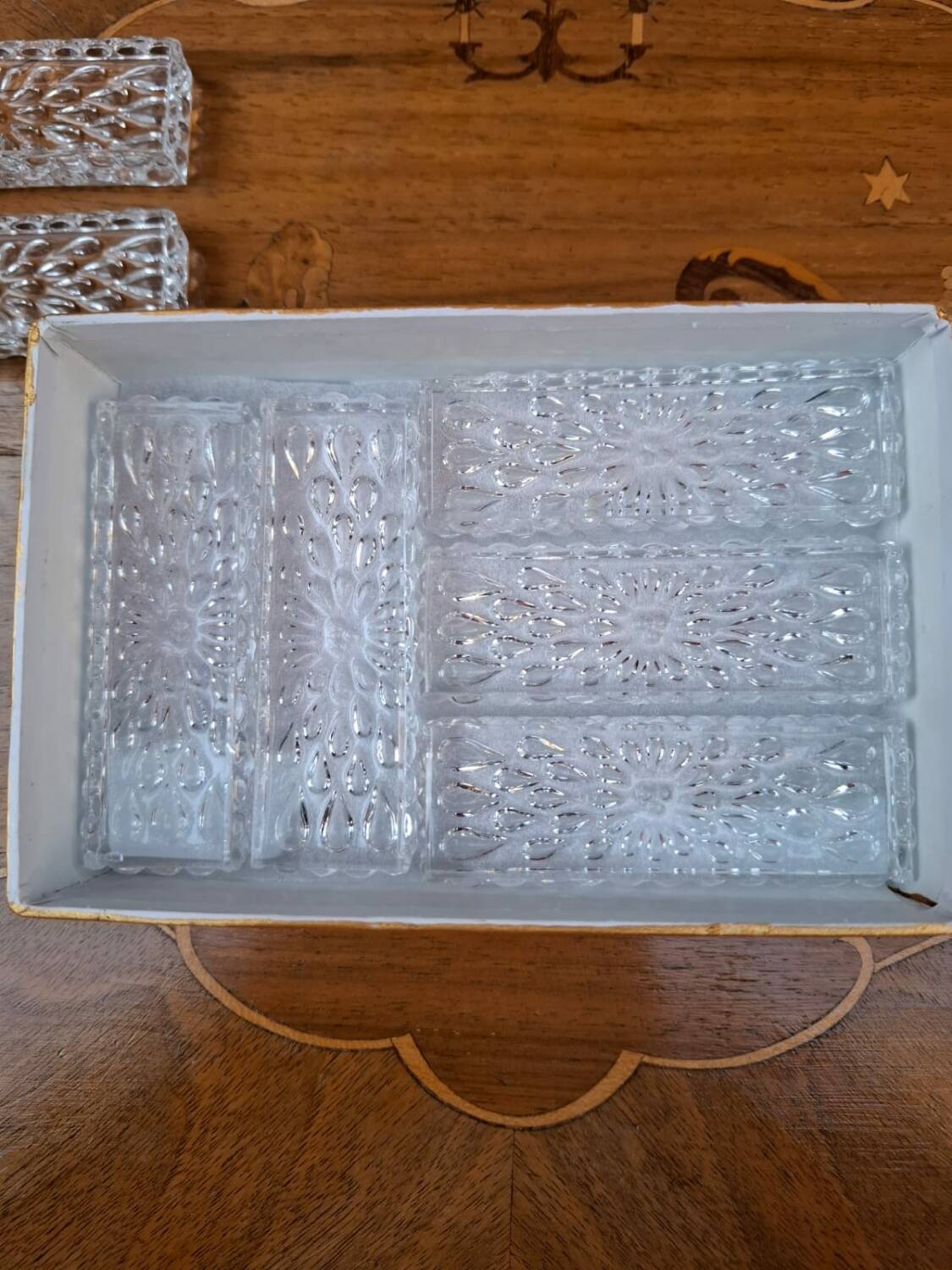 12 Baccarat crystal knife rests