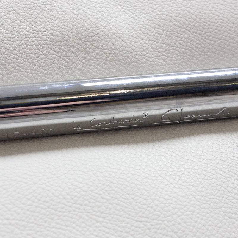 Cassina LC2 2-seater sofa in white leather