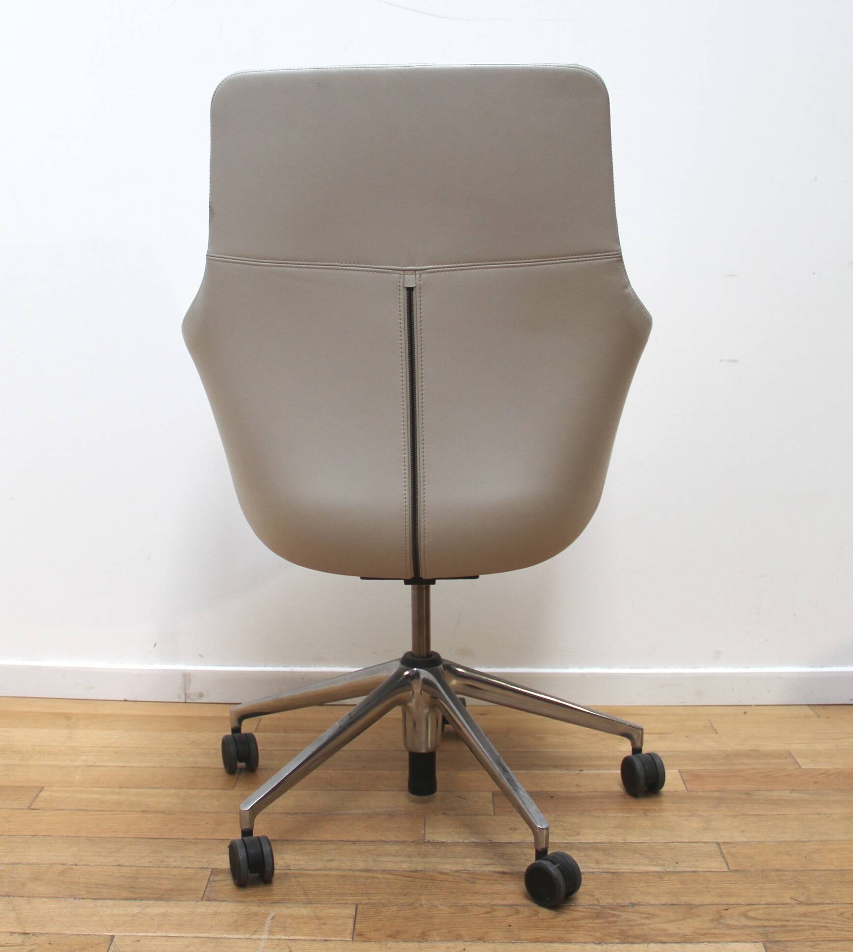Lowback office chair, Vitra