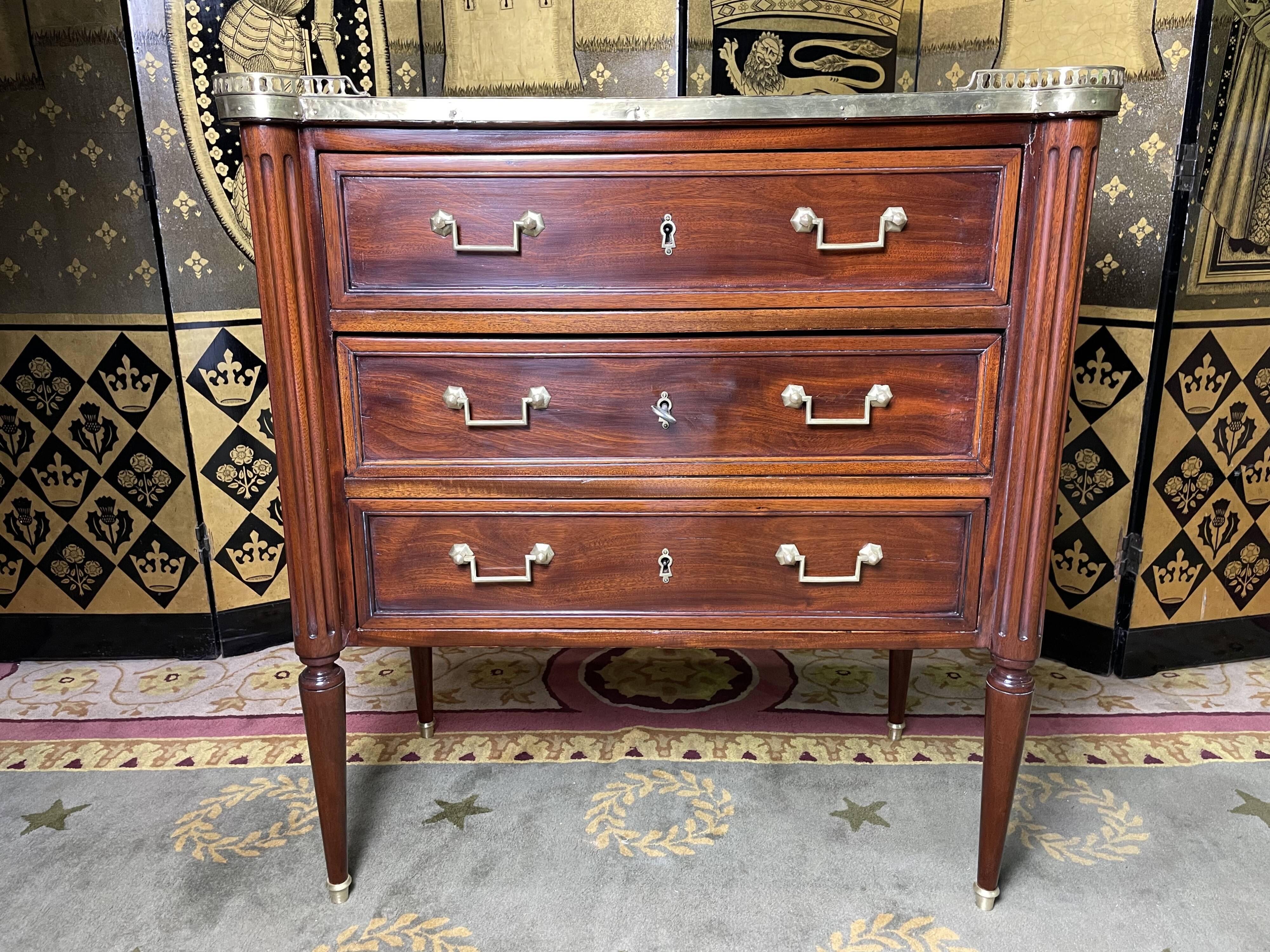 Restored Louis XVI style mahogany chest of drawers
