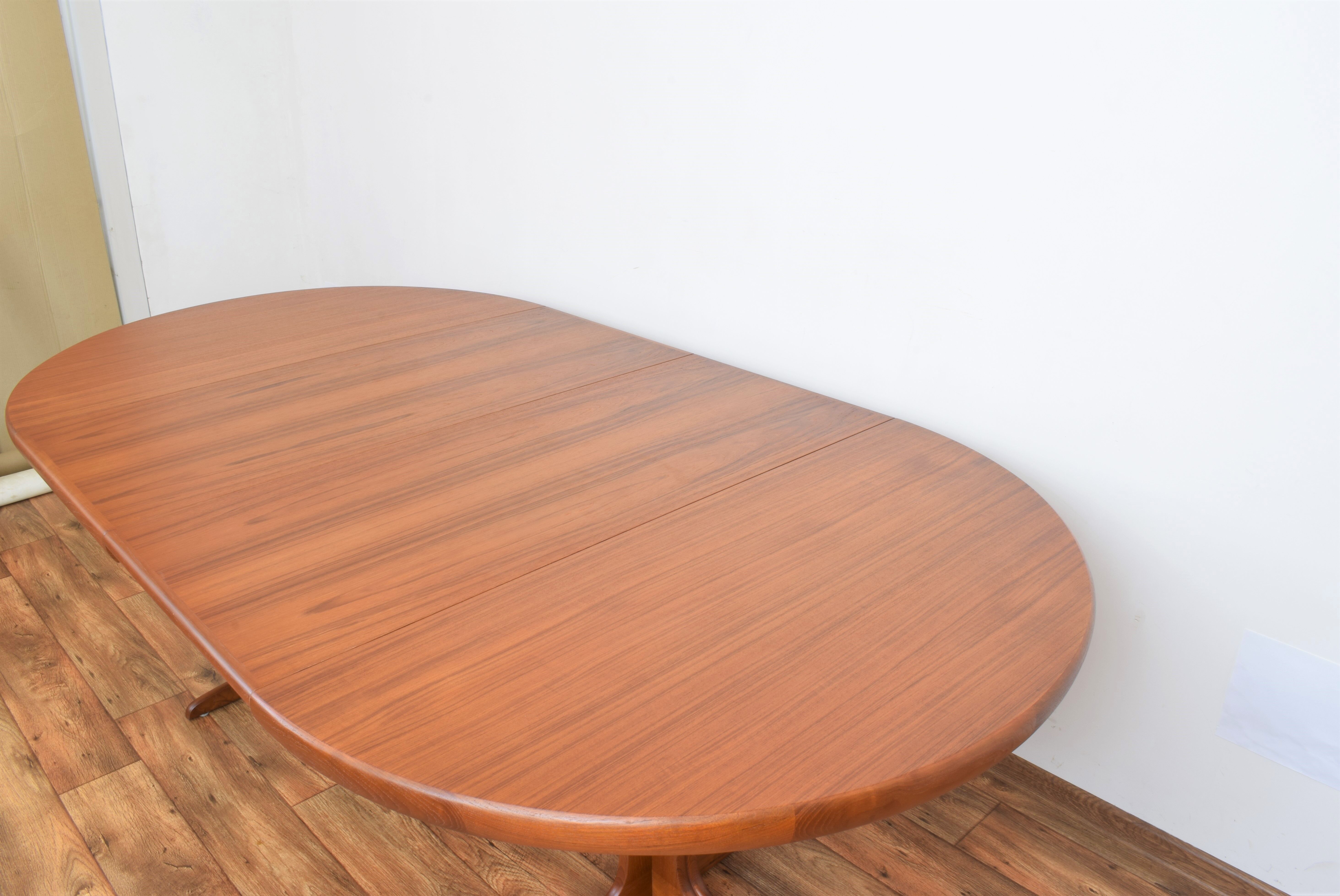 Teak extendable dining table from VV Møbler Spøttrup, 1960