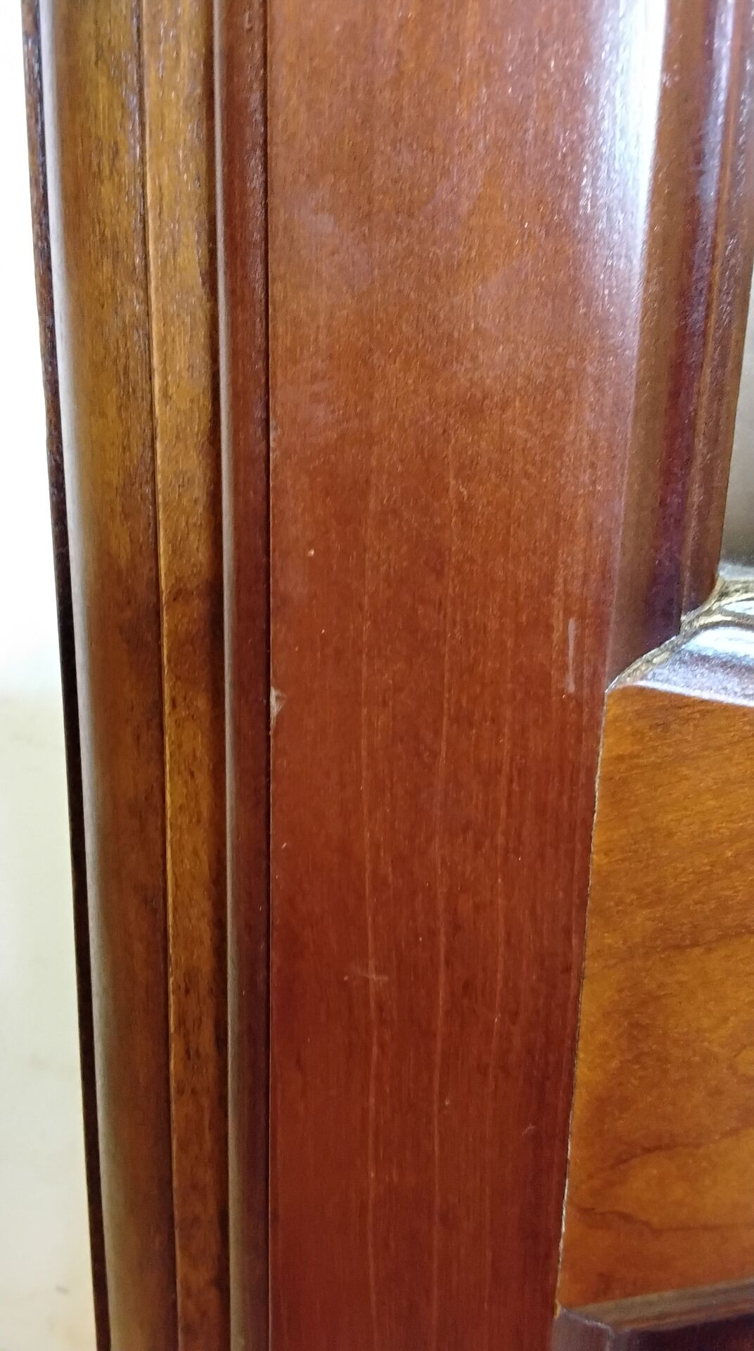 Bibliothèque/ vitrine style classique