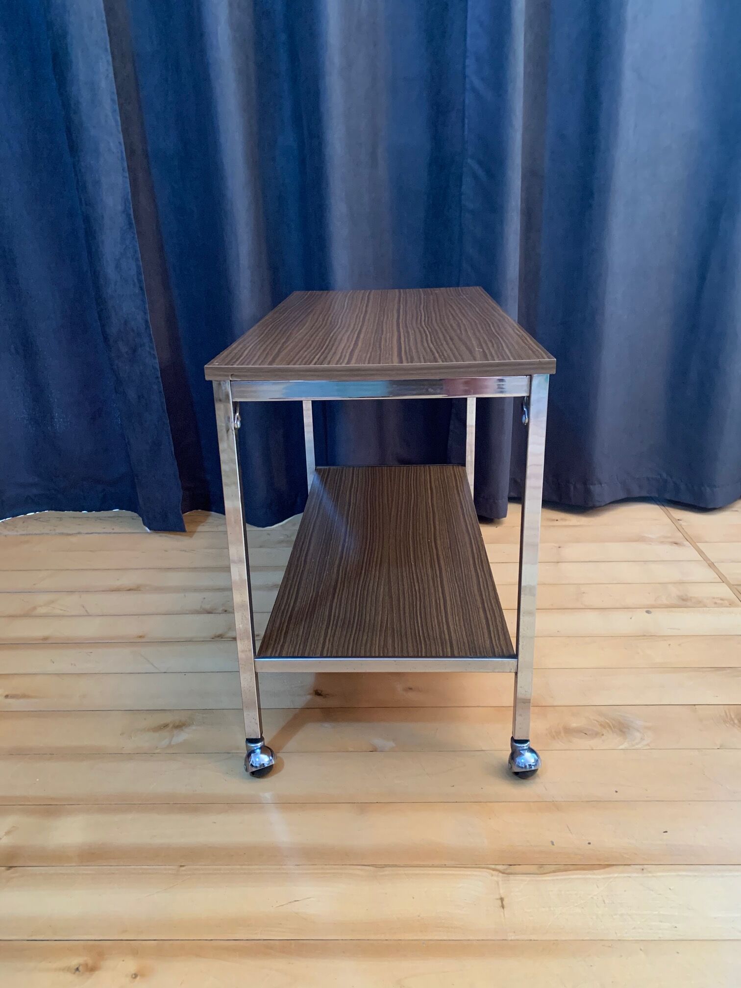 Mobile, table auxiliaire, années 1960
