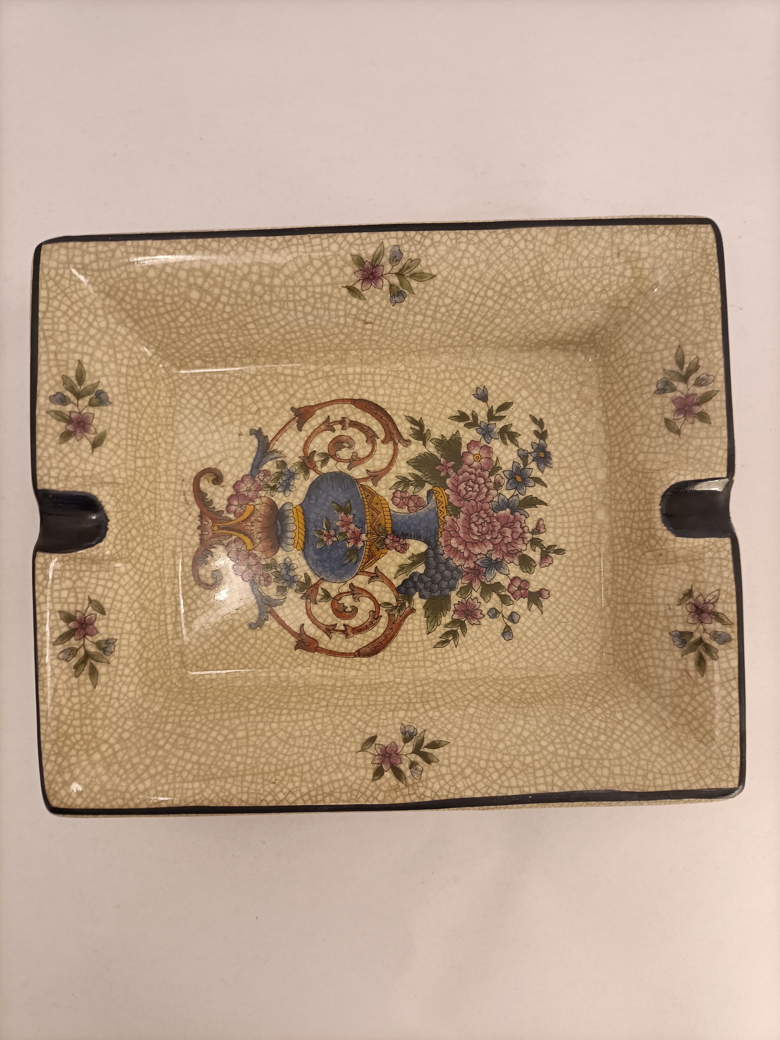 Vintage ceramic ashtray