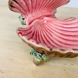 Empty pocket shell slip soap holder