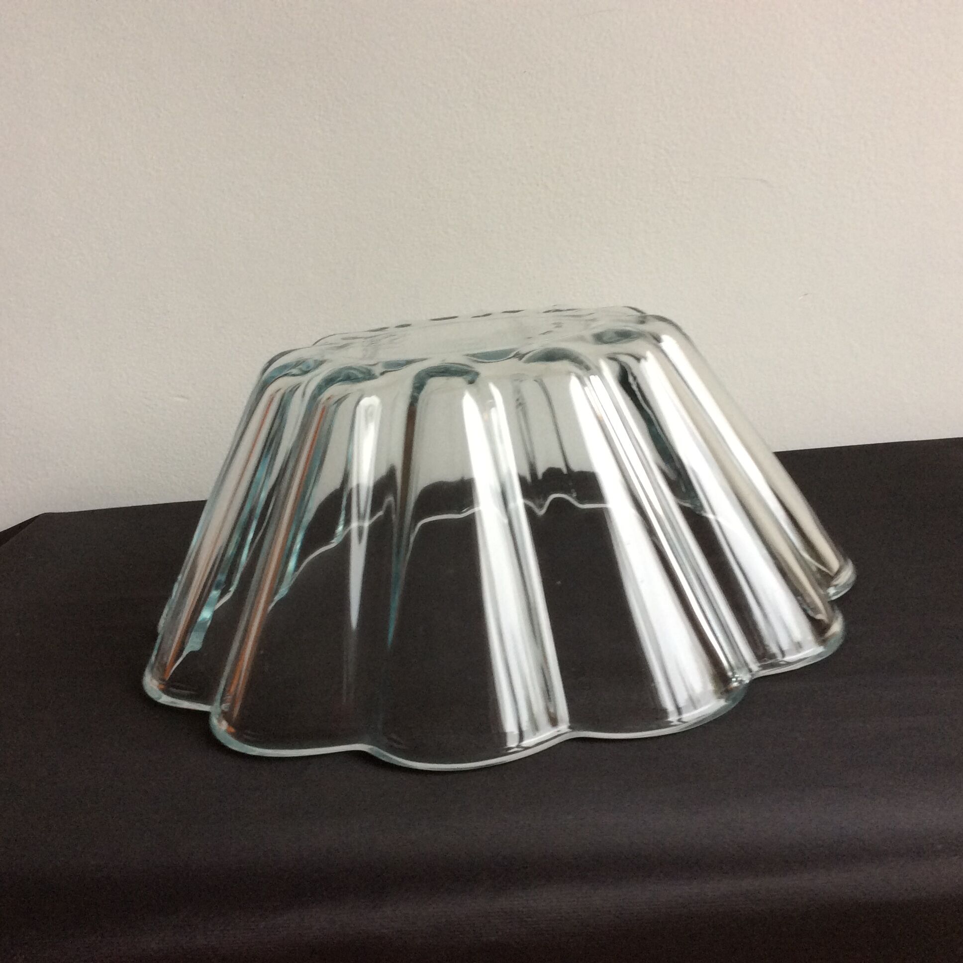 Cake mold (Charlotte or other) fluted glass PYREX - vintage