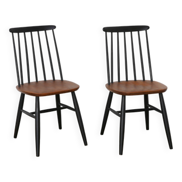 Set of 2 restored vintage chairs