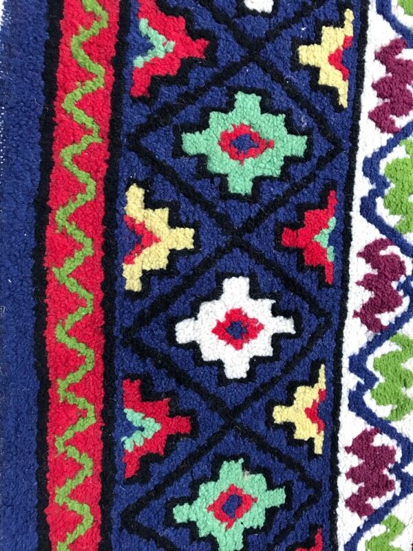 Carpet is tunisian  212 x 322 cm