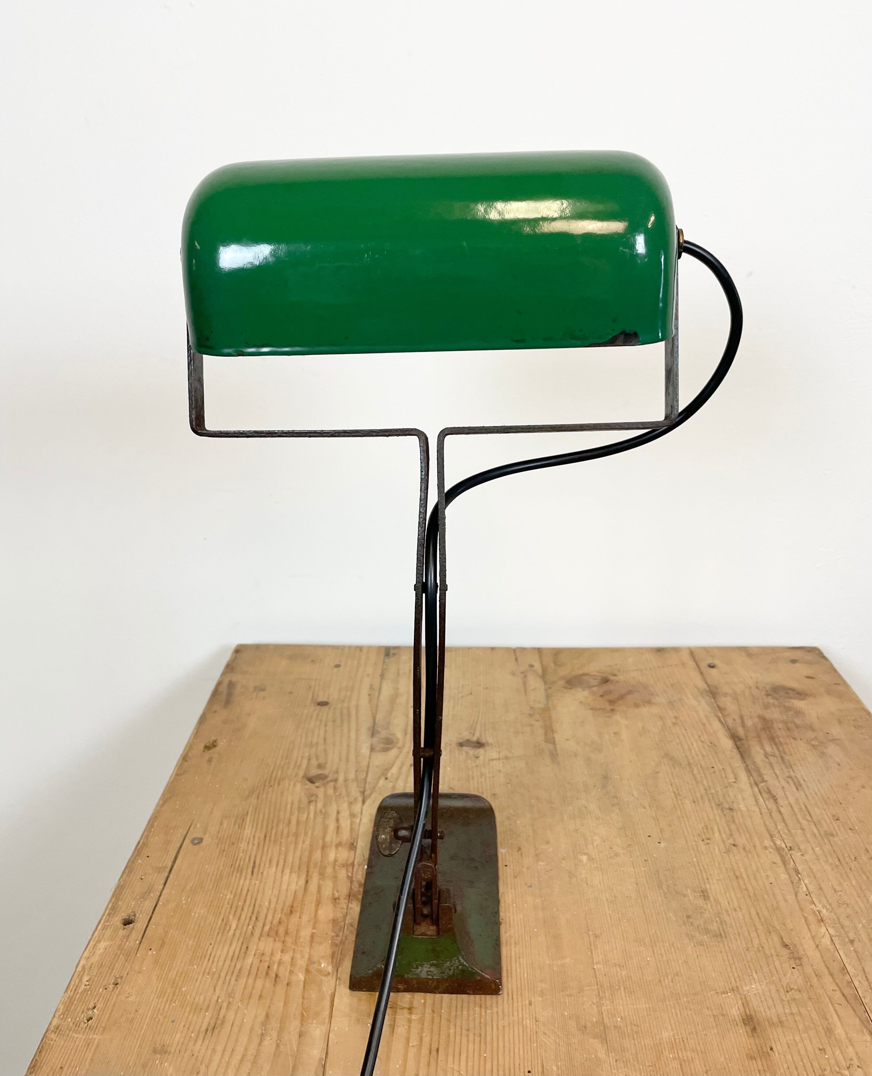 Vintage green enamel bank lamp from Astral, 1930s
