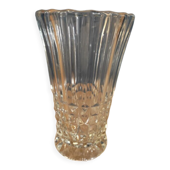 Vase en verre cristal moulé point de diamant