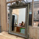 Beveled mirror late nineteenth century 84x122cm