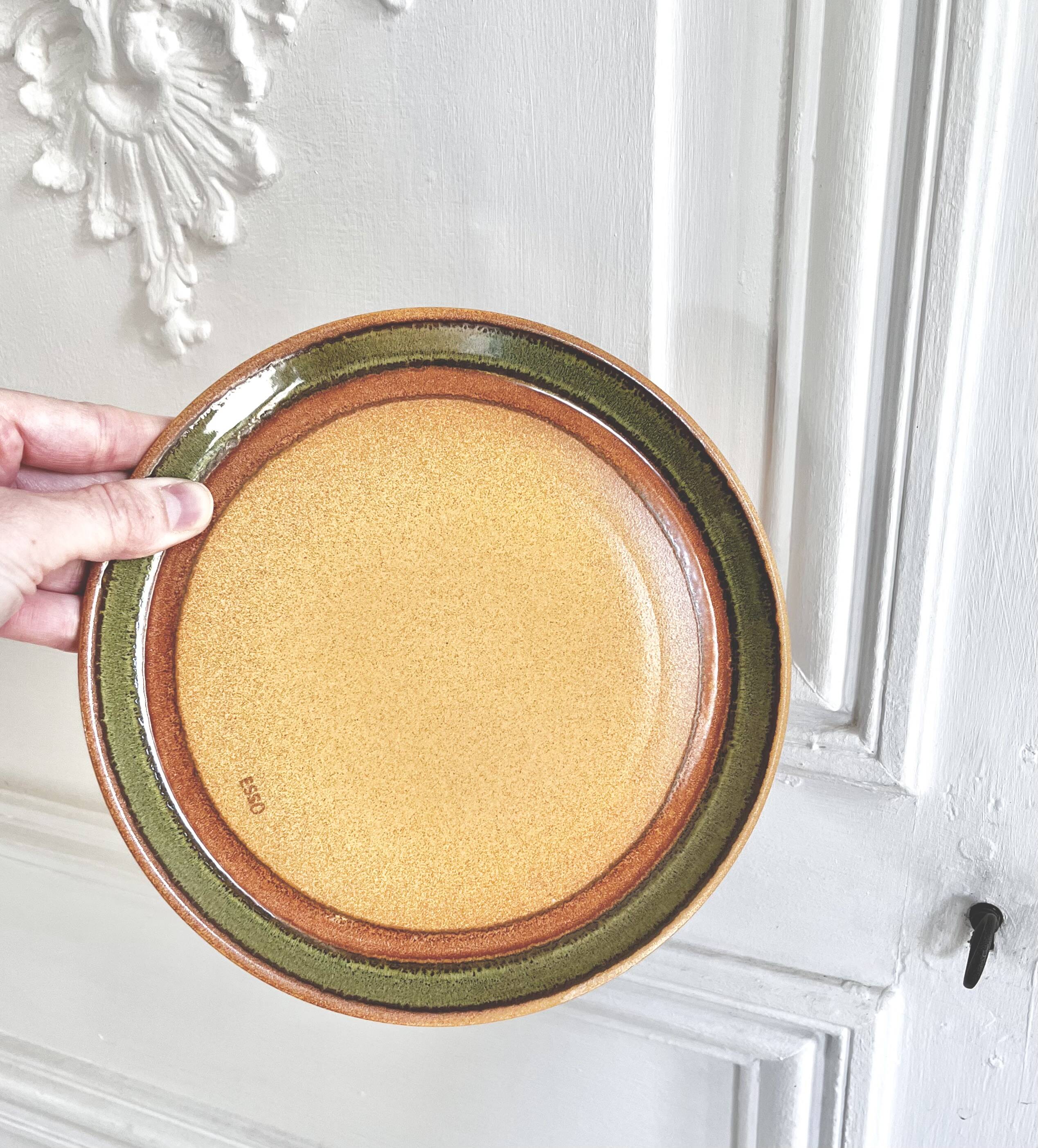 6 assiettes à dessert en grès 1970