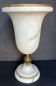 Vase en albâtre