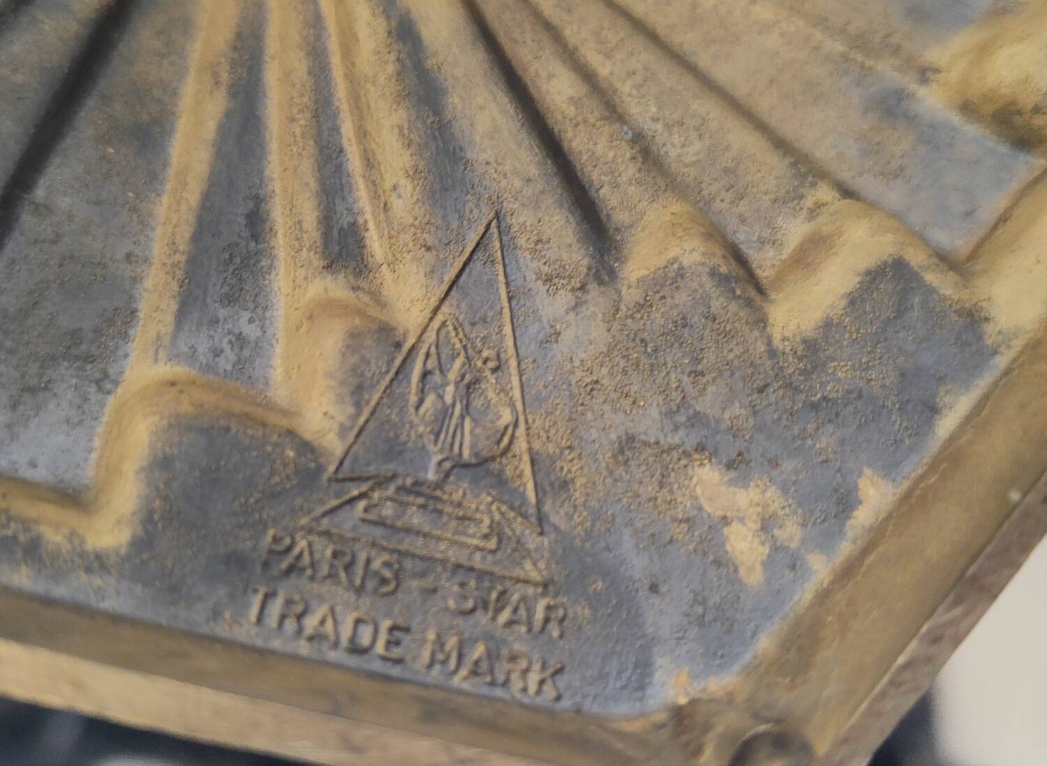 Art nouveau lamp signed Paris Stars 1950 and glass paste