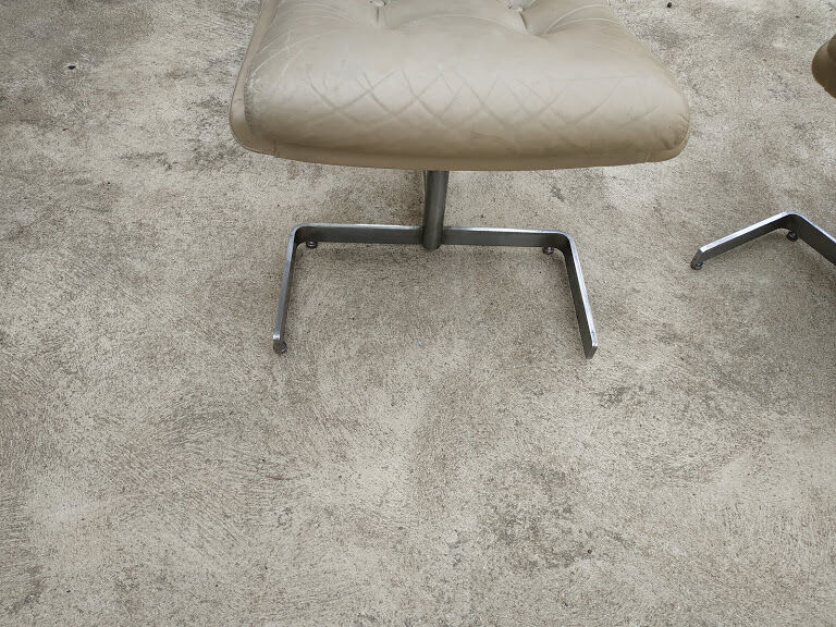 3 armchairs Raphael Raffel