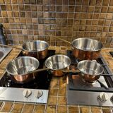 Set of 5 copper saucepans