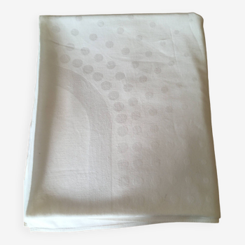 White damask tablecloth