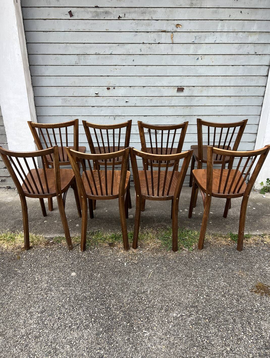 (Lot) 8 chaises bistrot estampillées Baumann