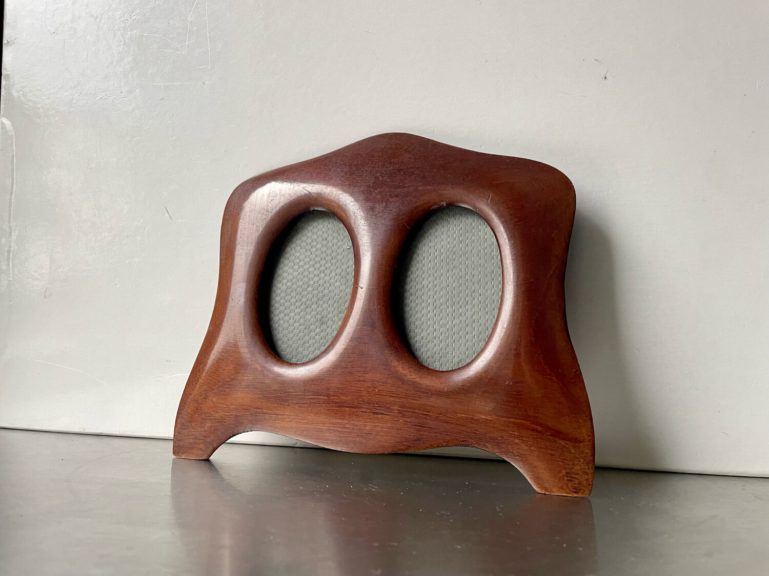 Antique  art nouveau mahogany double frame wood measurements 20 cm x 18 openings 8 cm x 5 cm