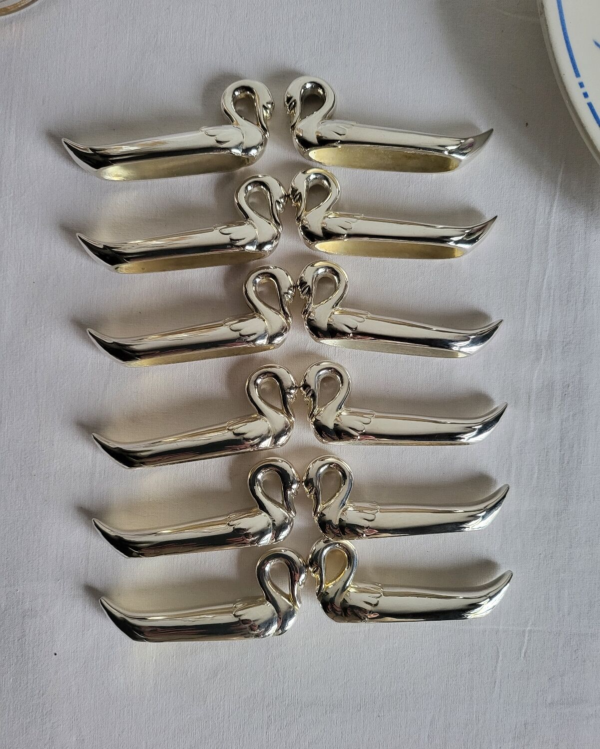 12 Silver-Plated Swan Knife Holders
