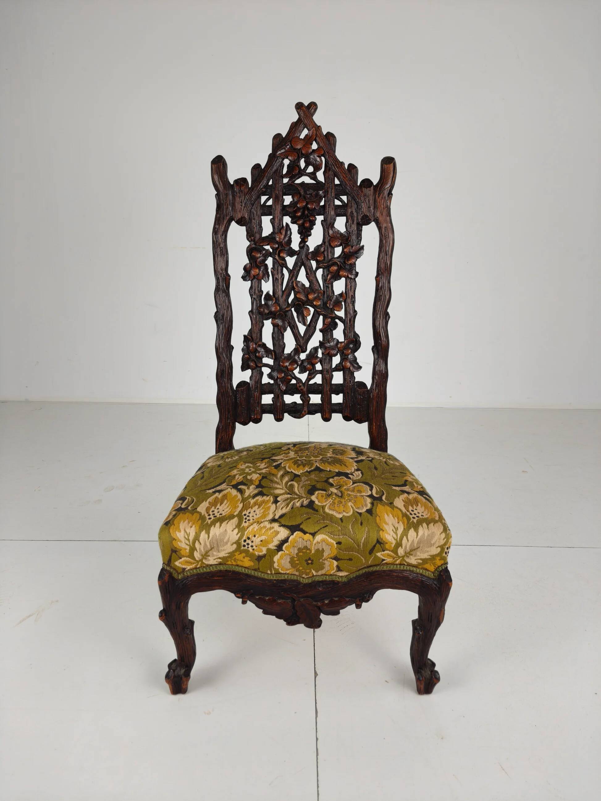 Belles chaises de la Forêt-Noire du XIXe siècle – sculpture exceptionnelle