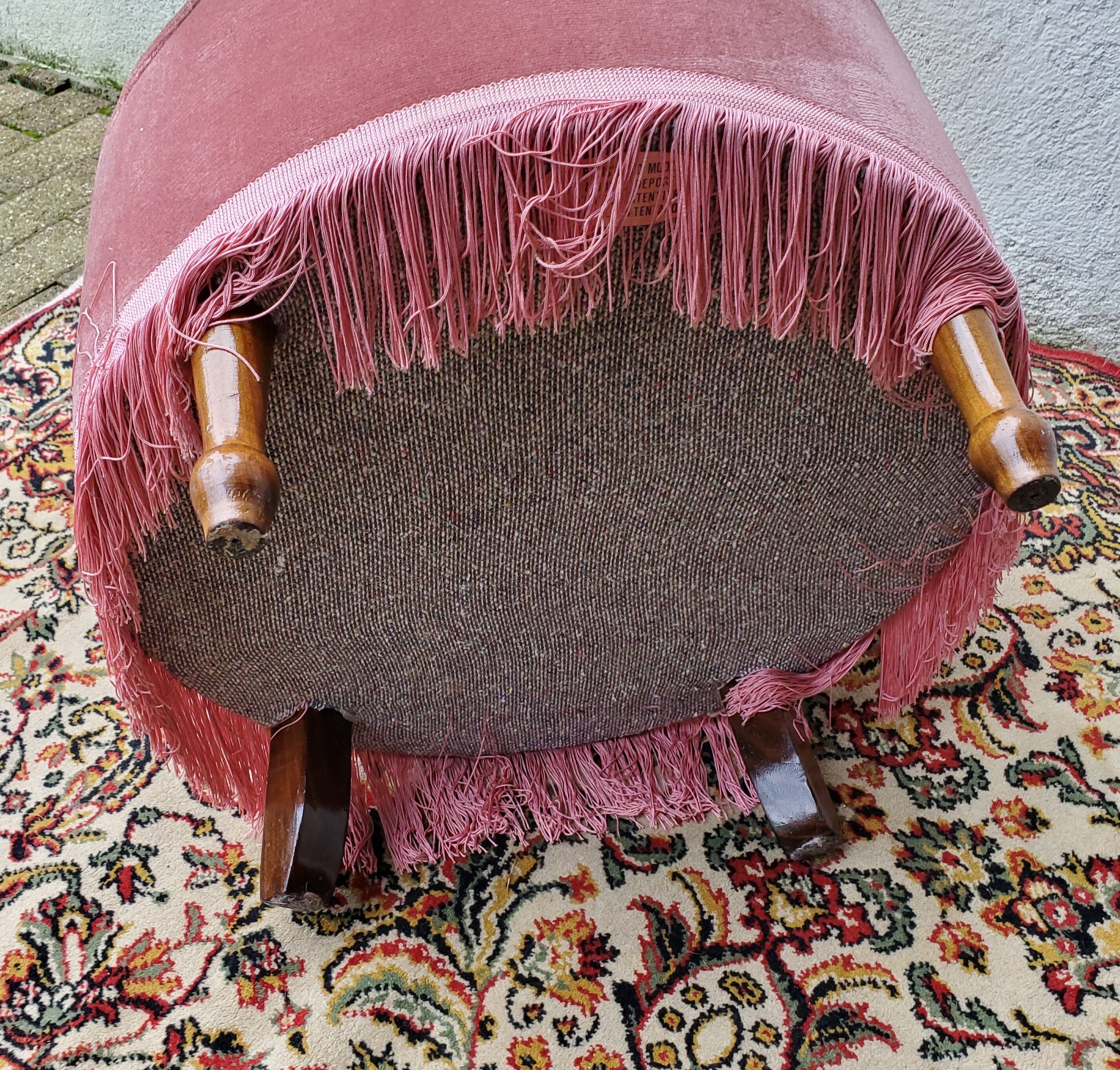 Powder pink velvet low chair