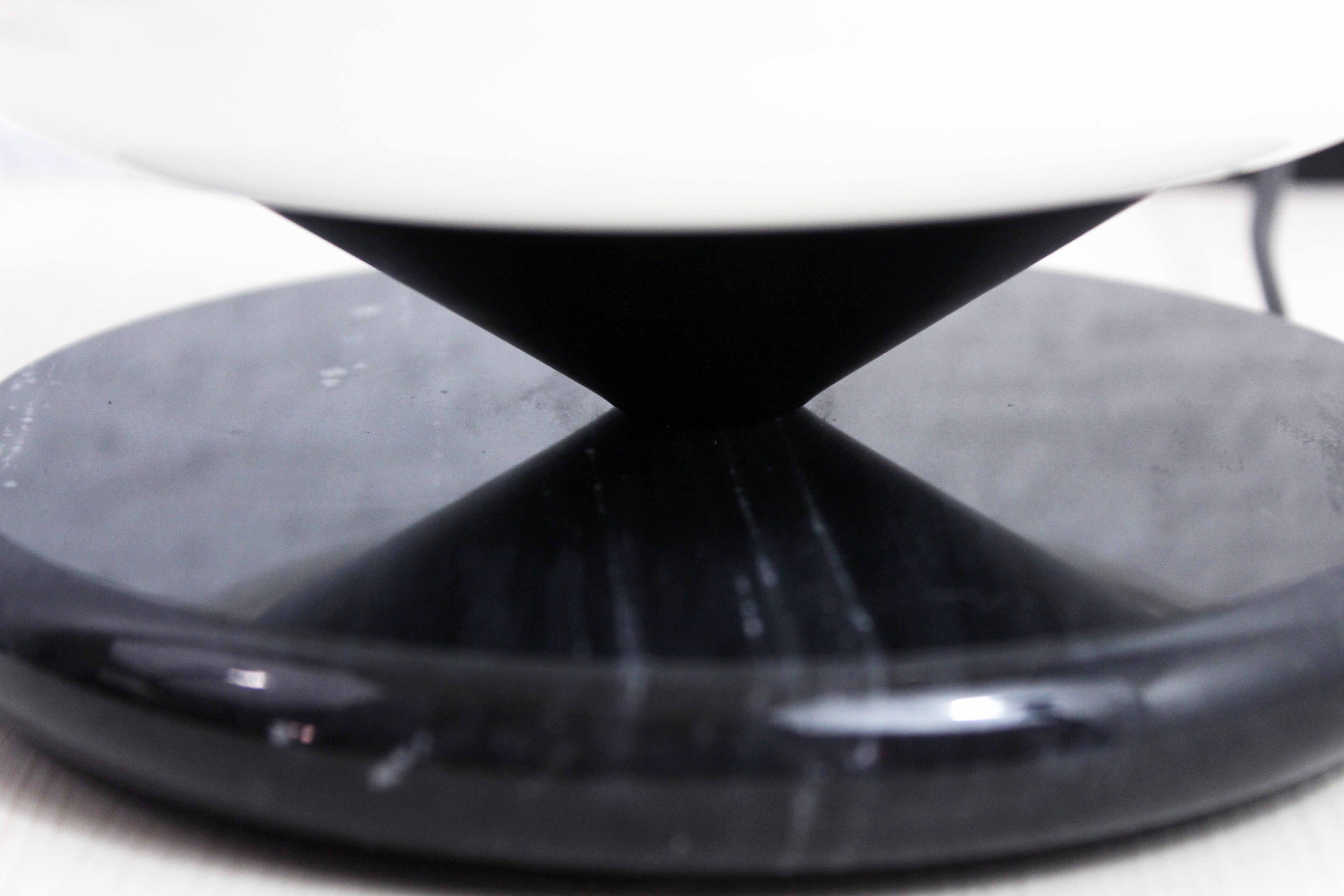 Mushroom lamp in marble and opaline glass