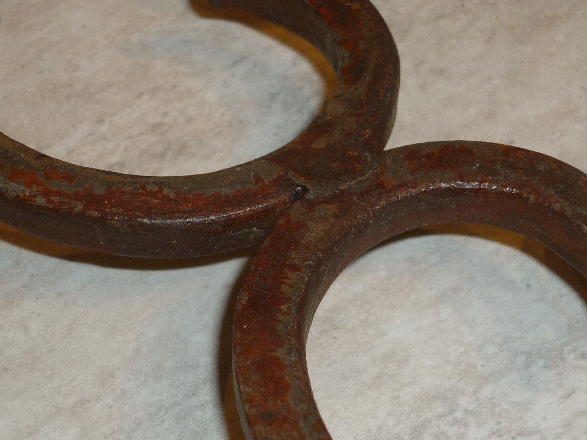 Pair of 2 wrought iron mats