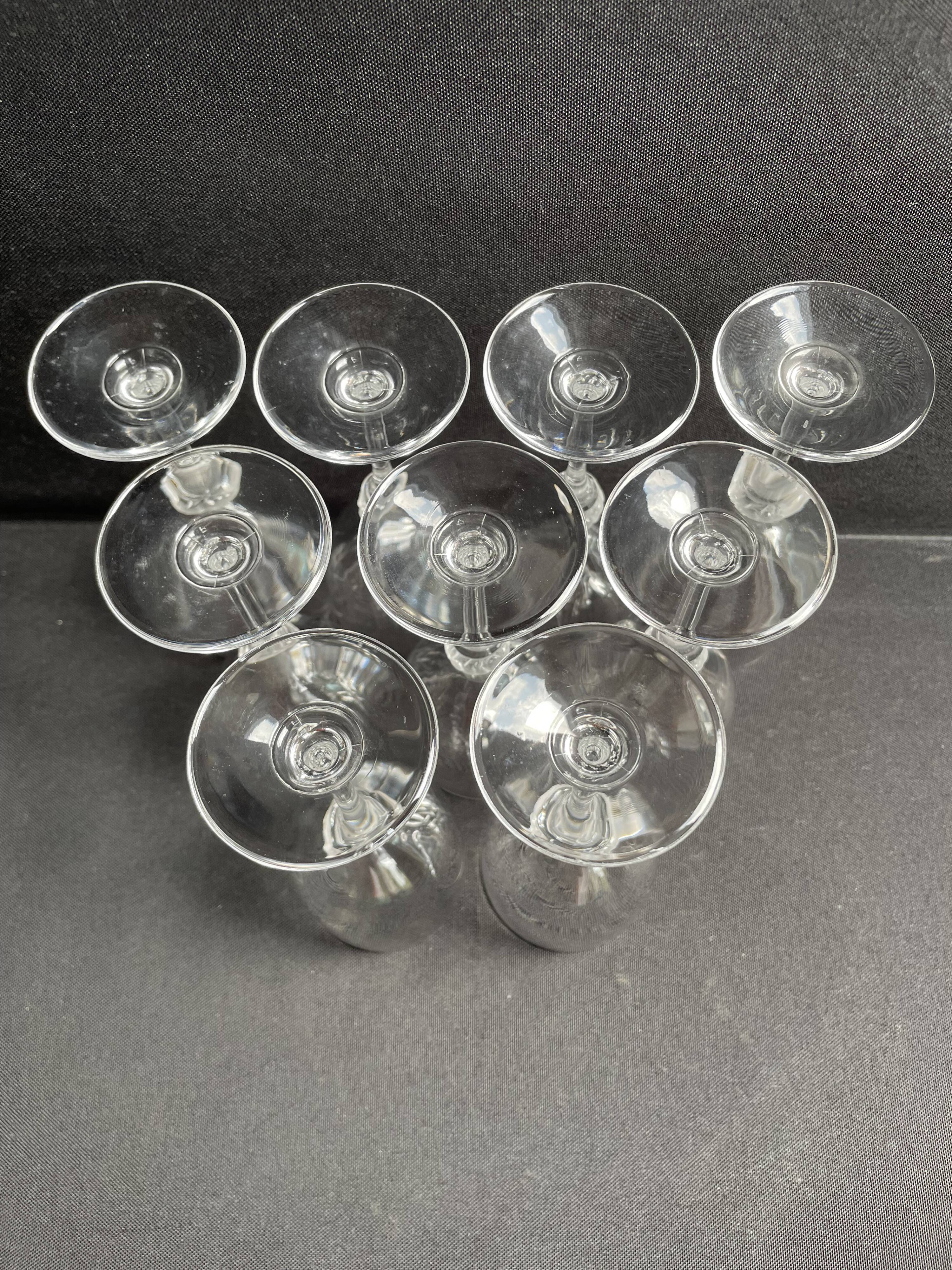 9 crystal port glasses – Lalique taste
