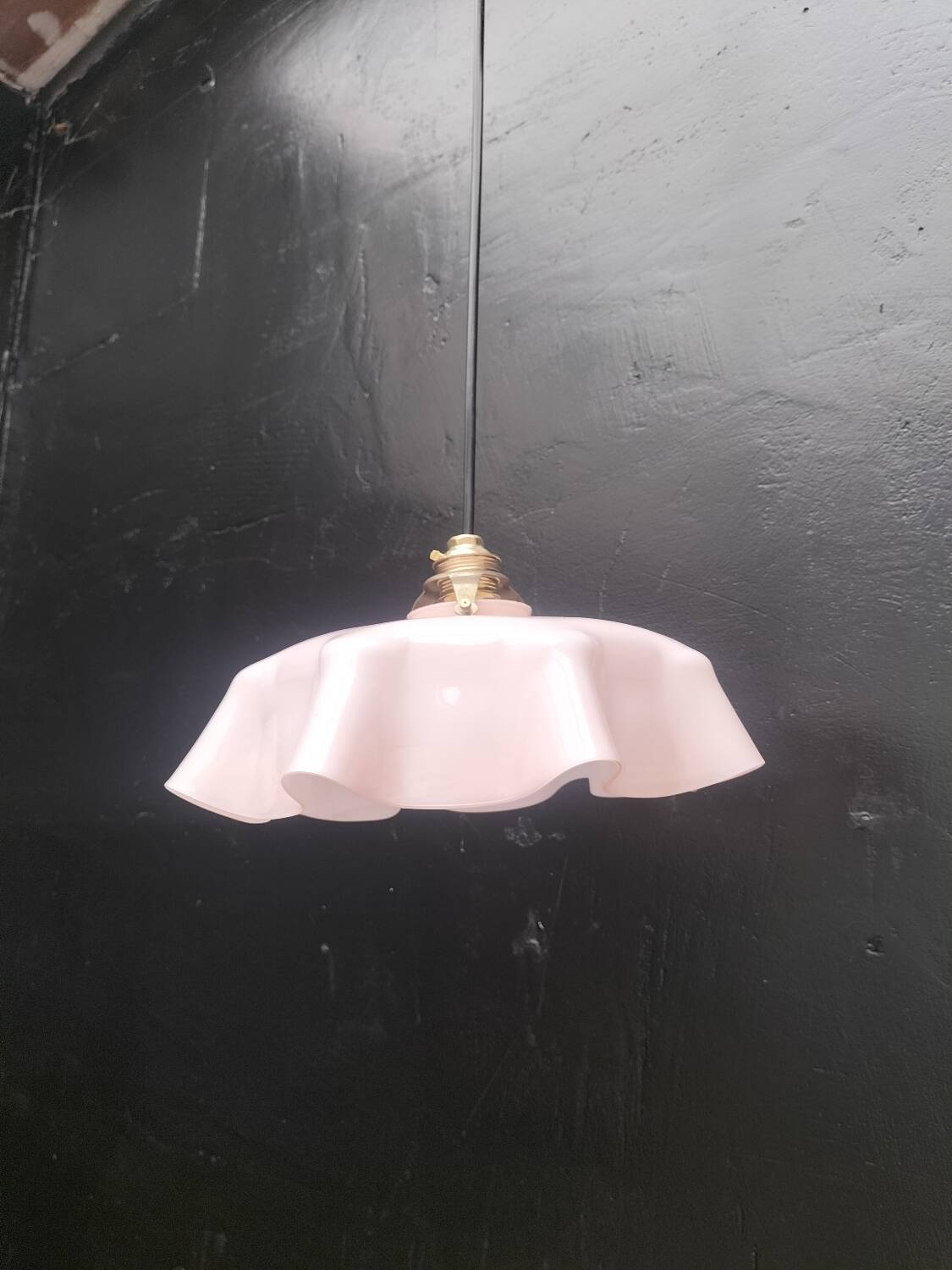 Suspension in rose opal