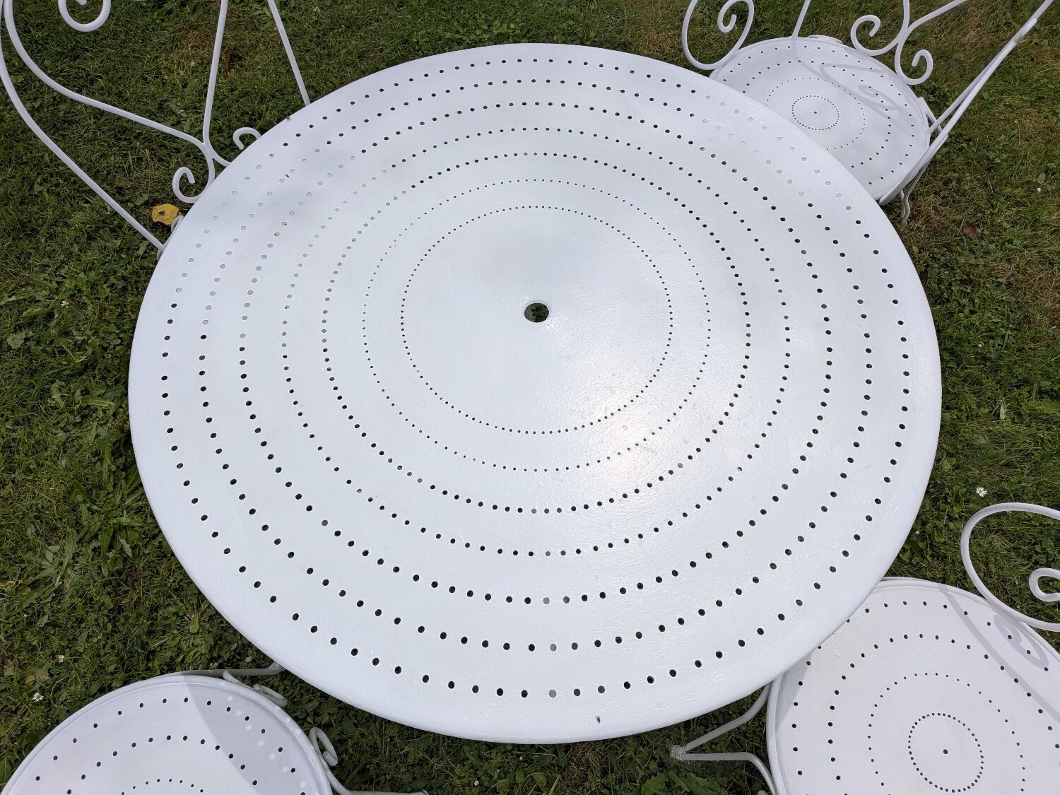 1960s wrought iron garden furniture