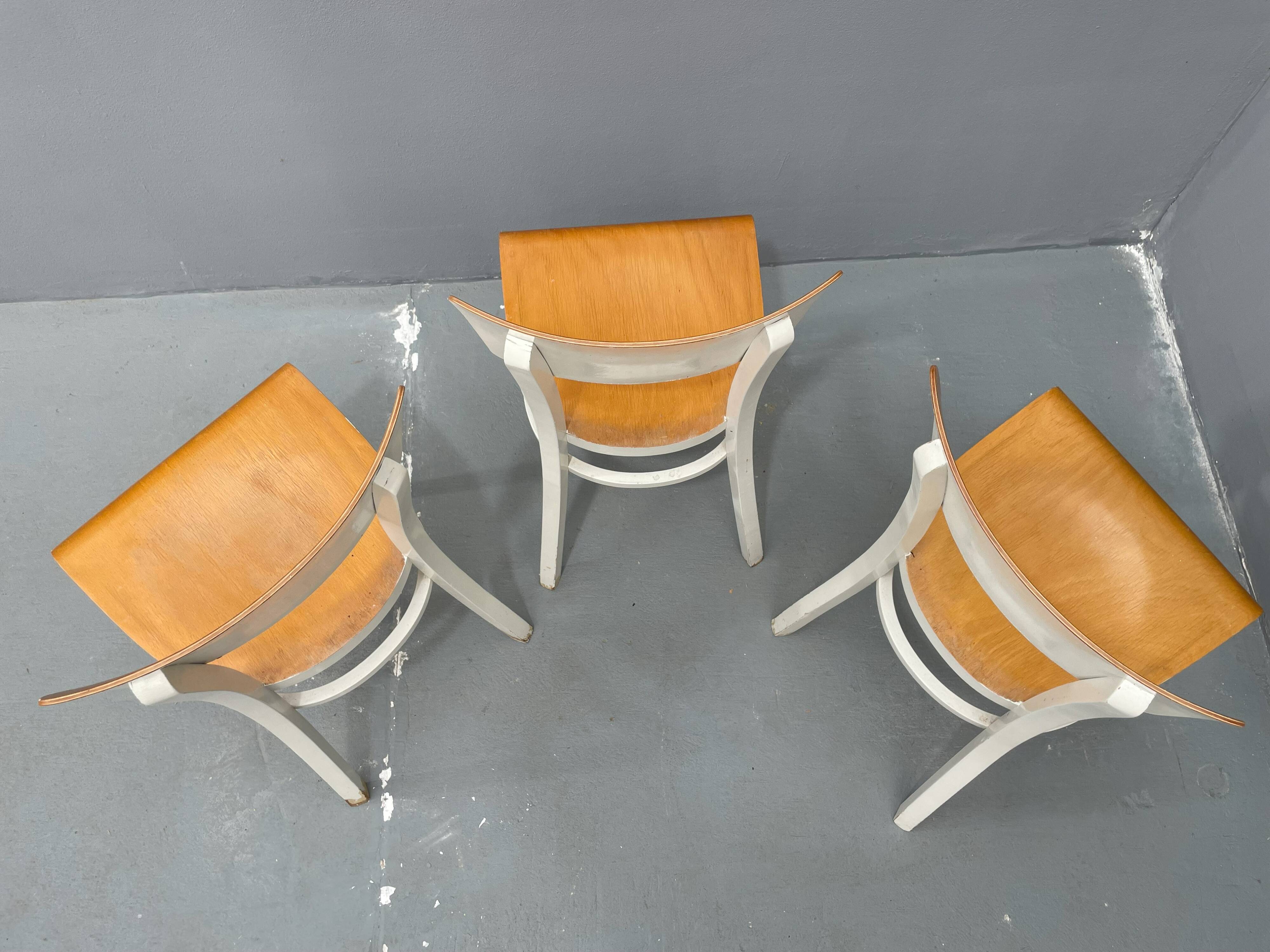 3 chaises en bois, Tchécoslovaquie années 1950
