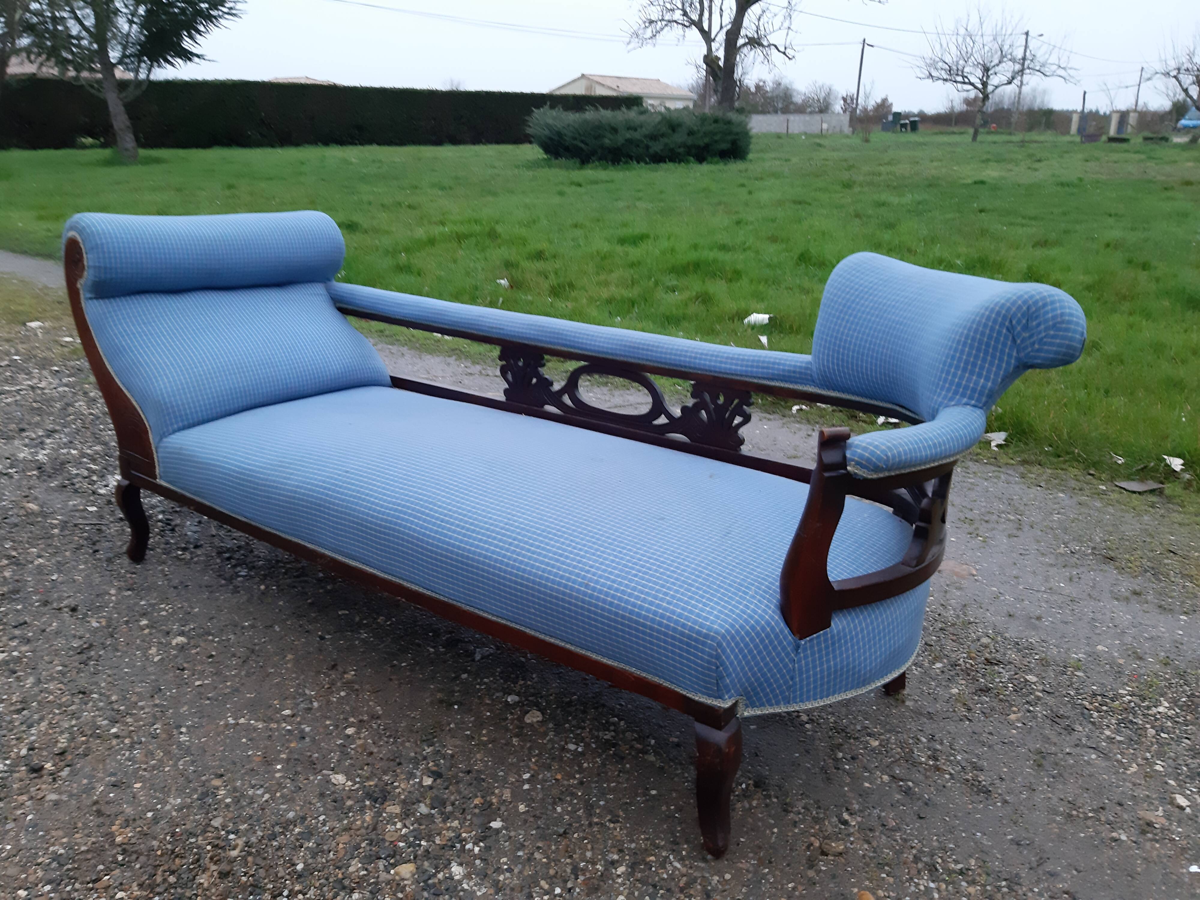 Mahogany meridian 1900