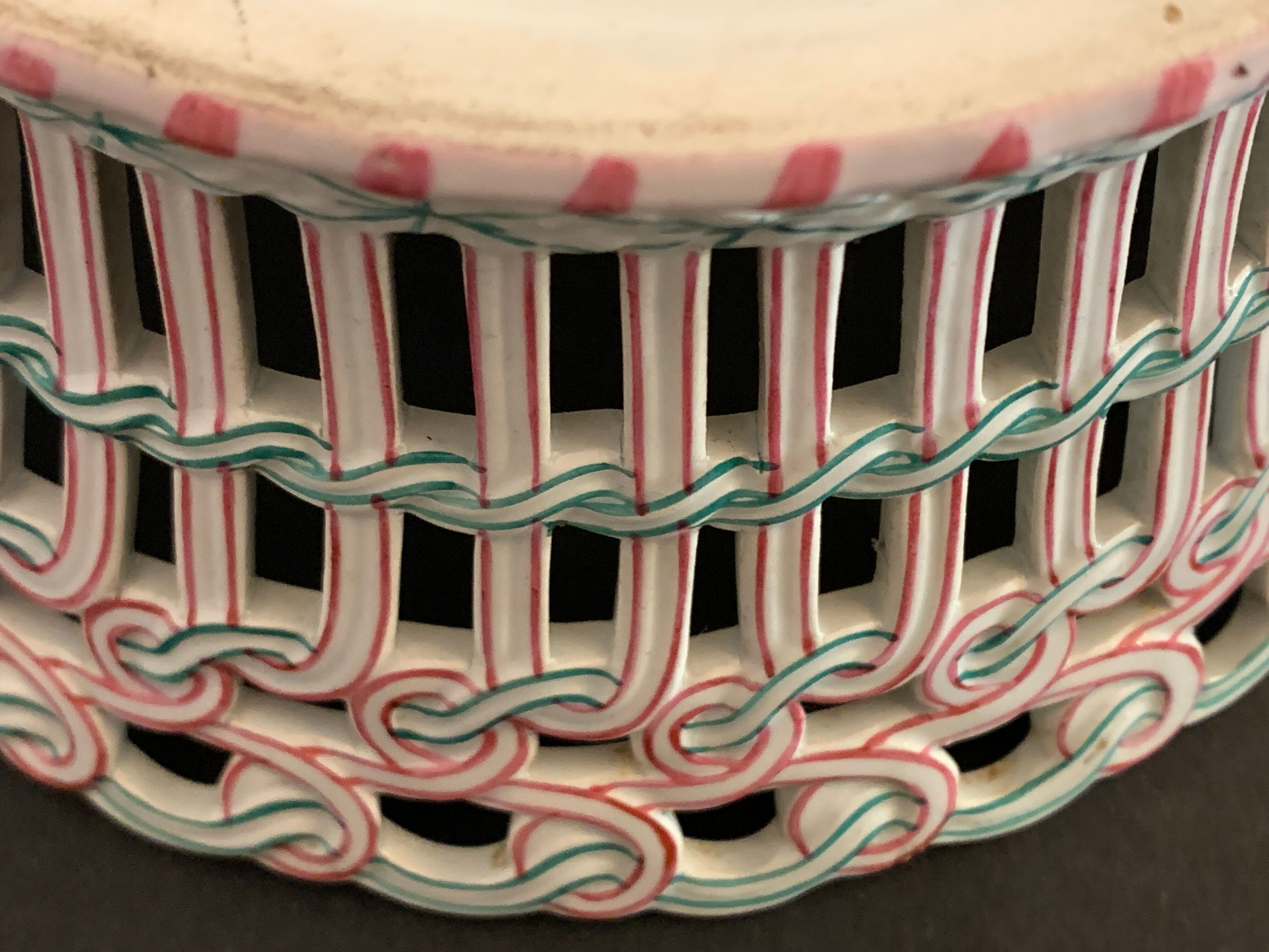 Fruit basket in fine polychrome earthenware KG Lunéville, 1900