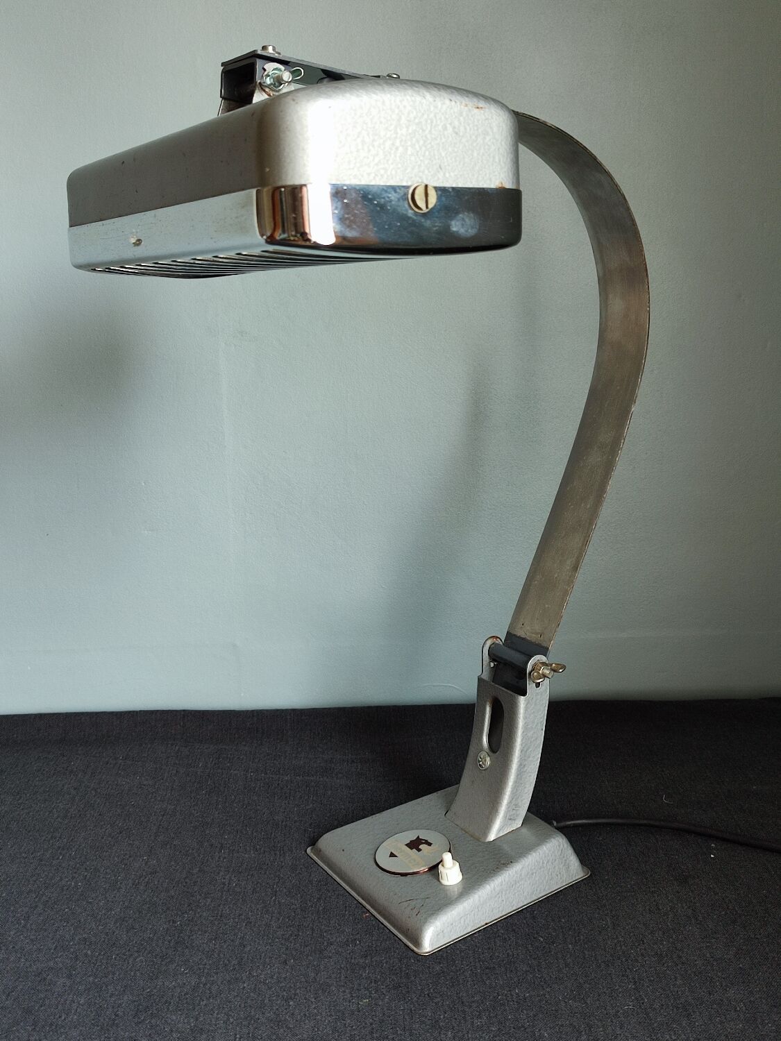 Thermor industrial style table lamp