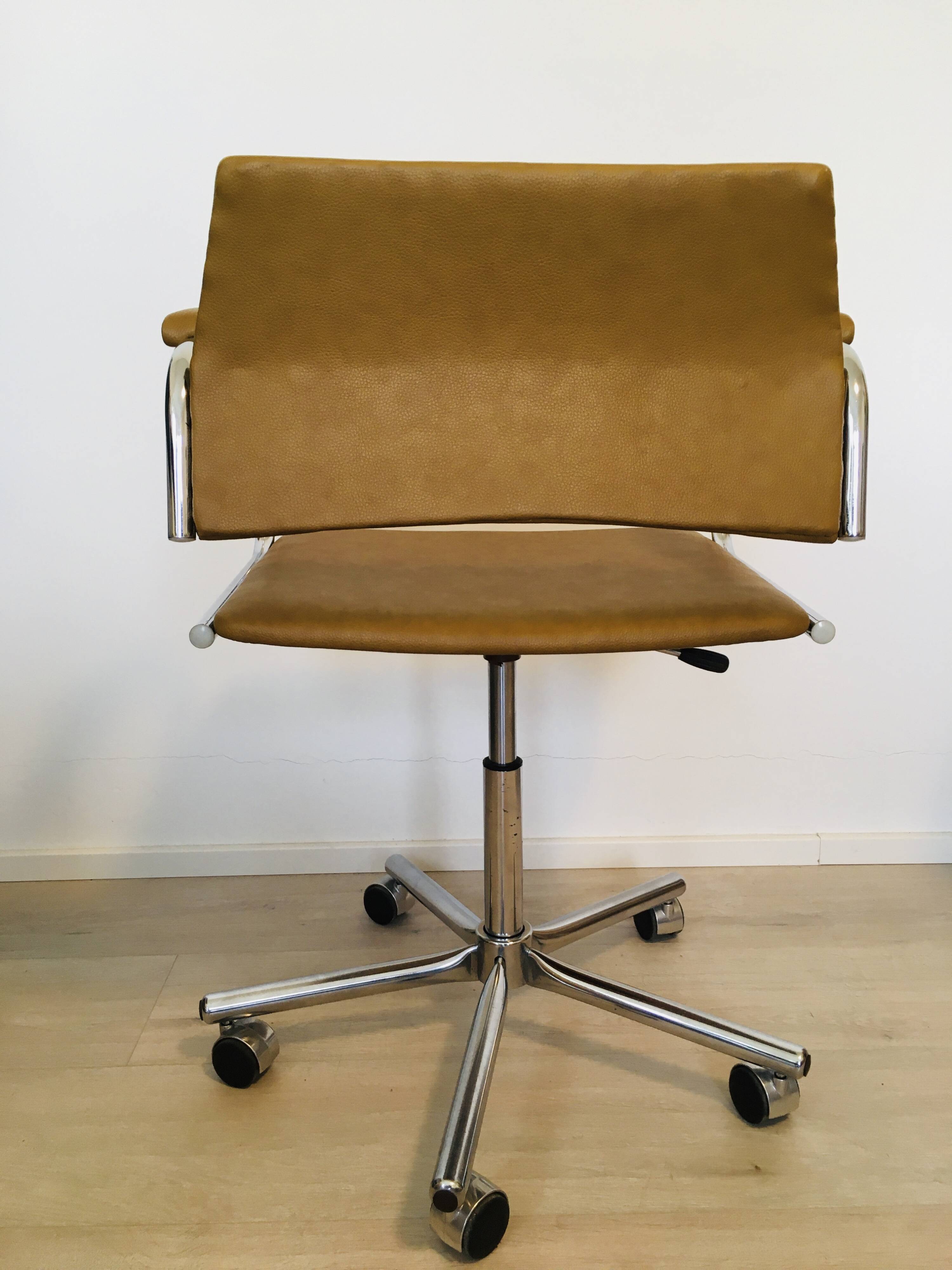 Fully Restored Vintage Desk Chair by Kovona, Czechoslovakia 1970’s