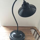 Industrial swan collar lamp