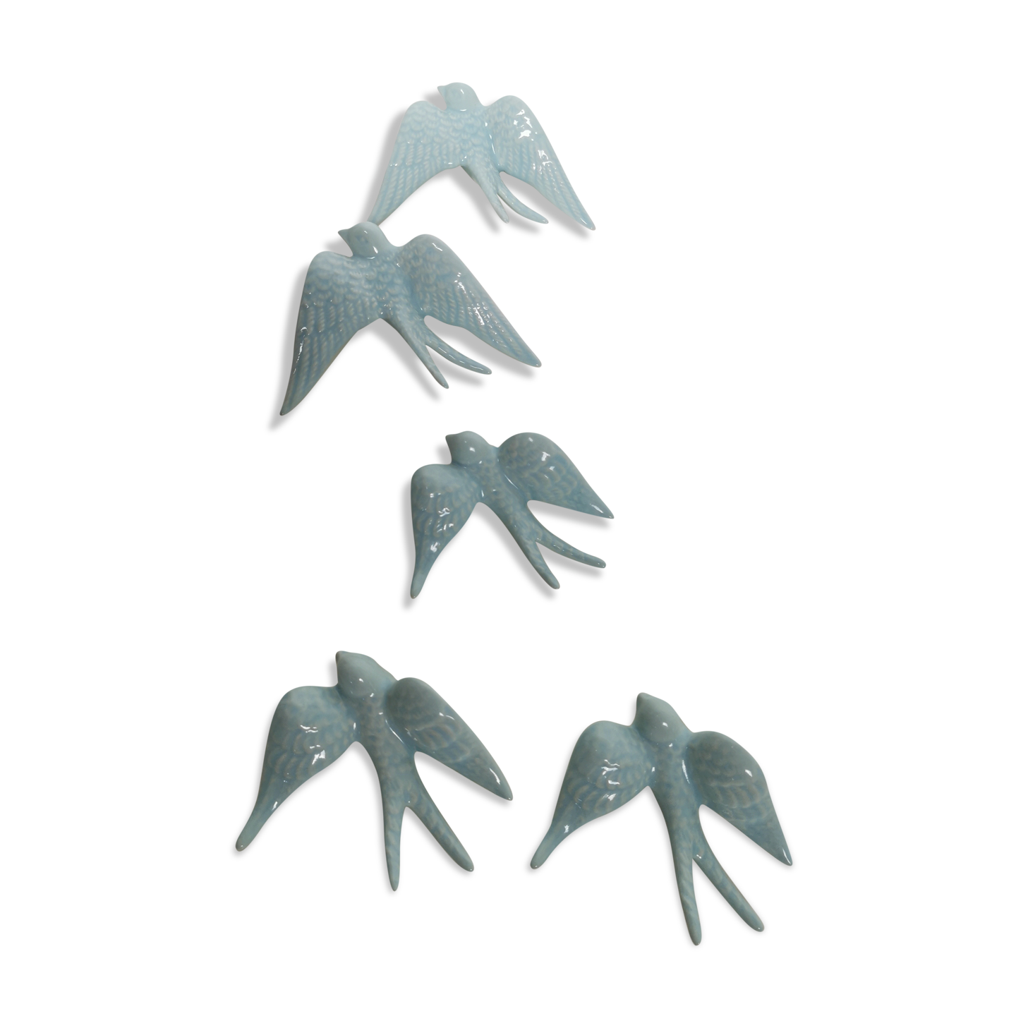Batch of swallows in ceramic