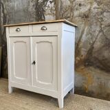 Parisian buffet raw wood and roasted sesame