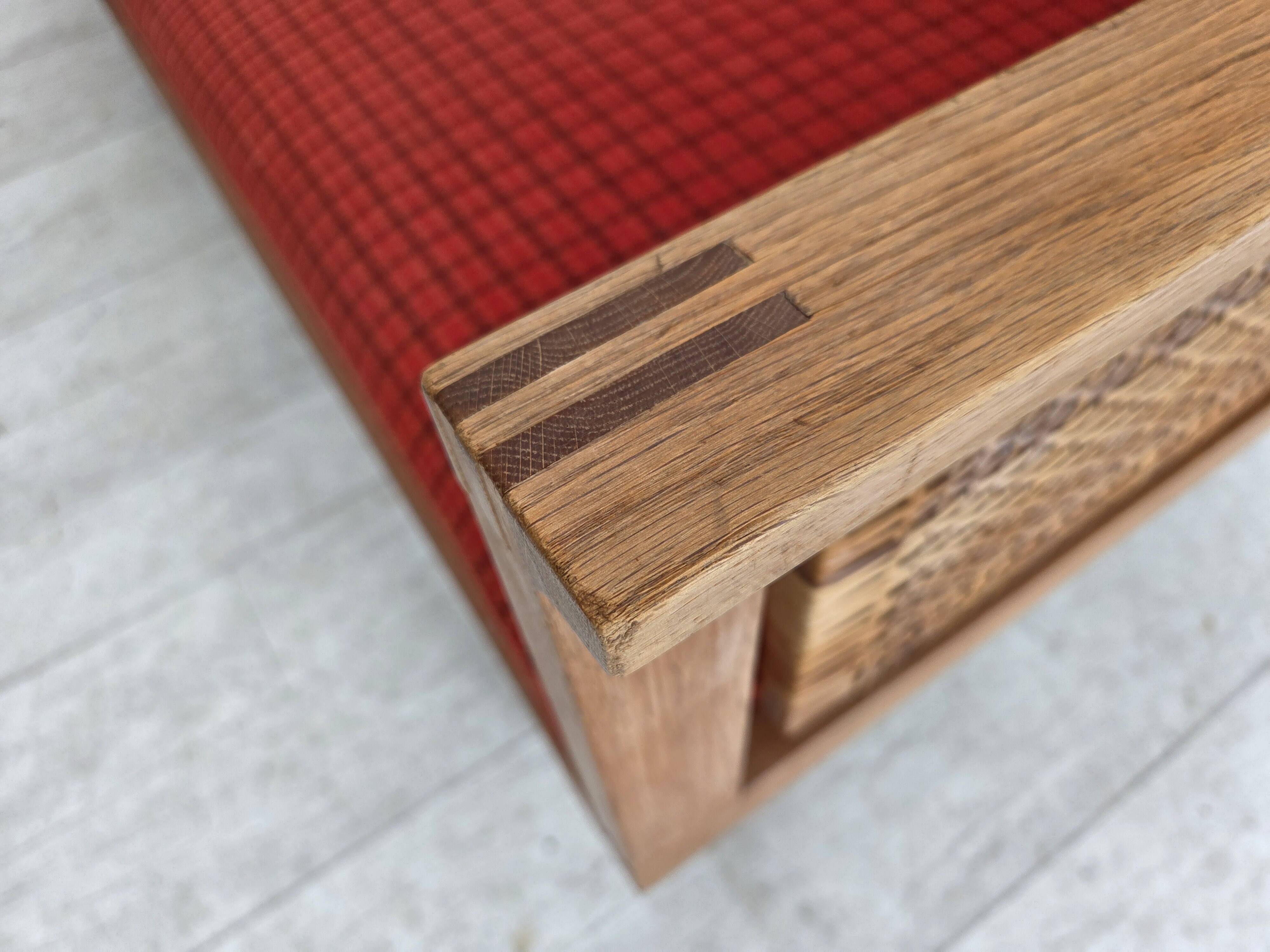 1970s, Danish drop-arm daybed/sofa by Illum Wikkelsø, furniture wool.