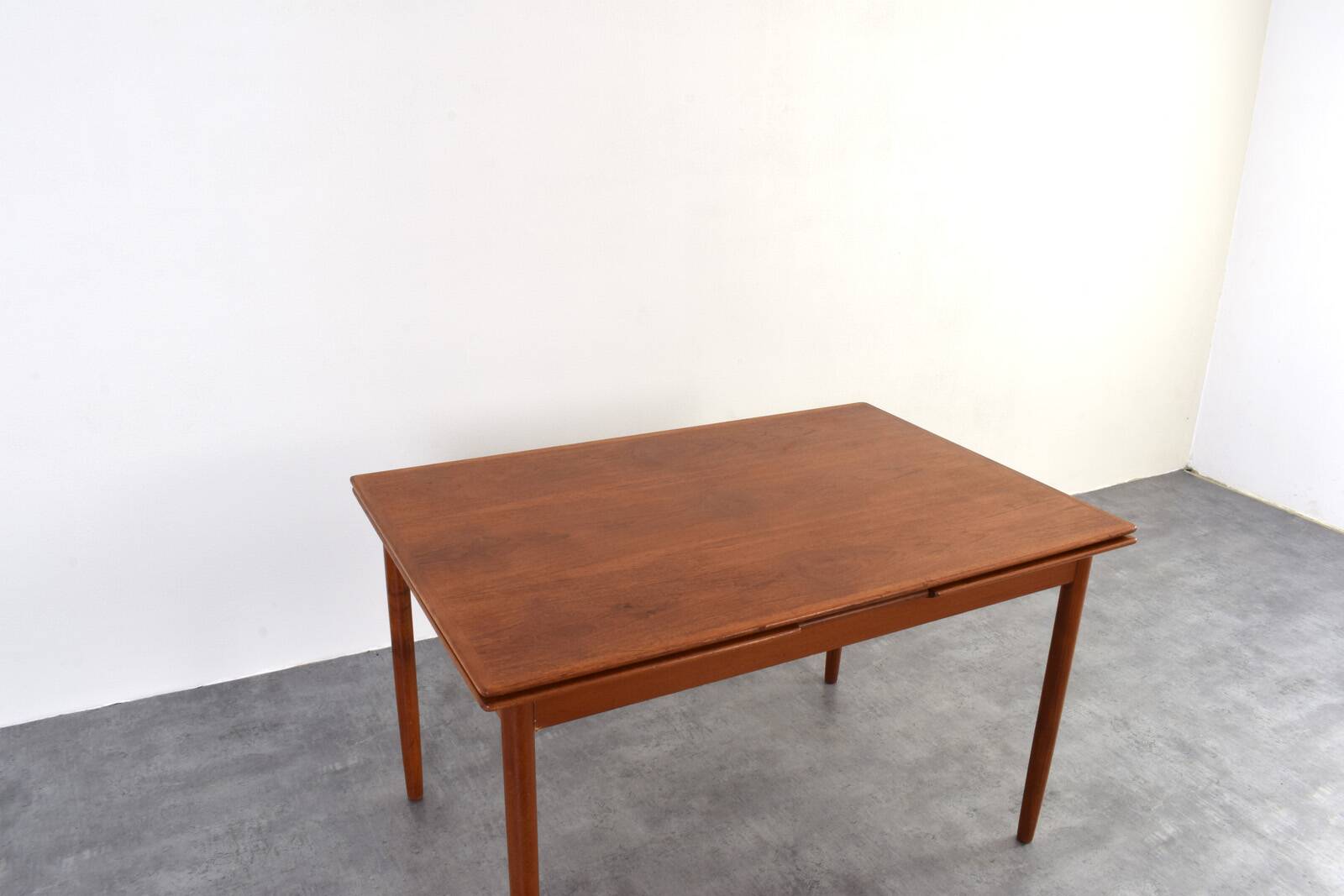 Mid-Century Danish Teak Extendable Dining Table, 1960s.