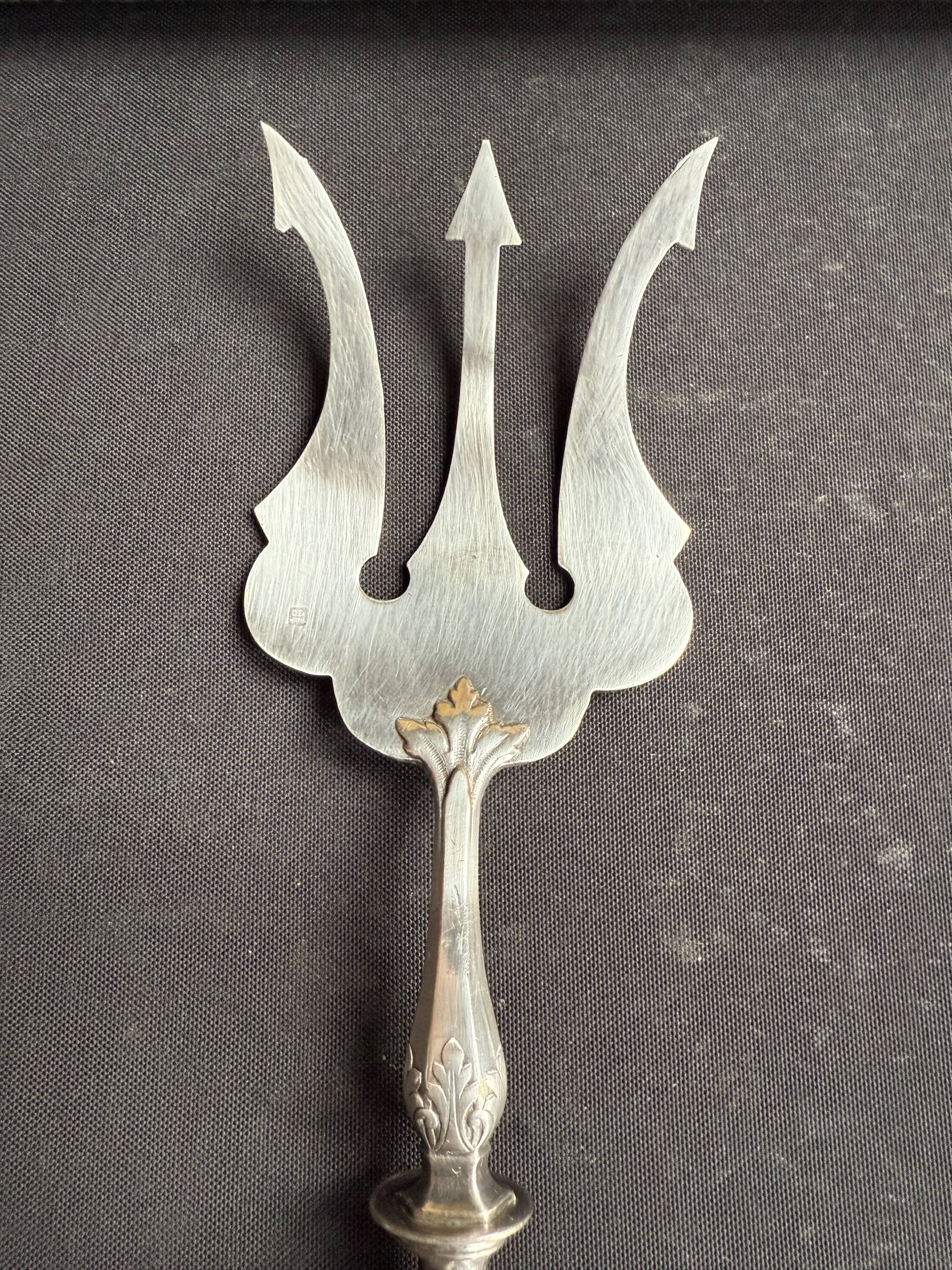 Fish Serving Cutlery – Silver and Silver Plated