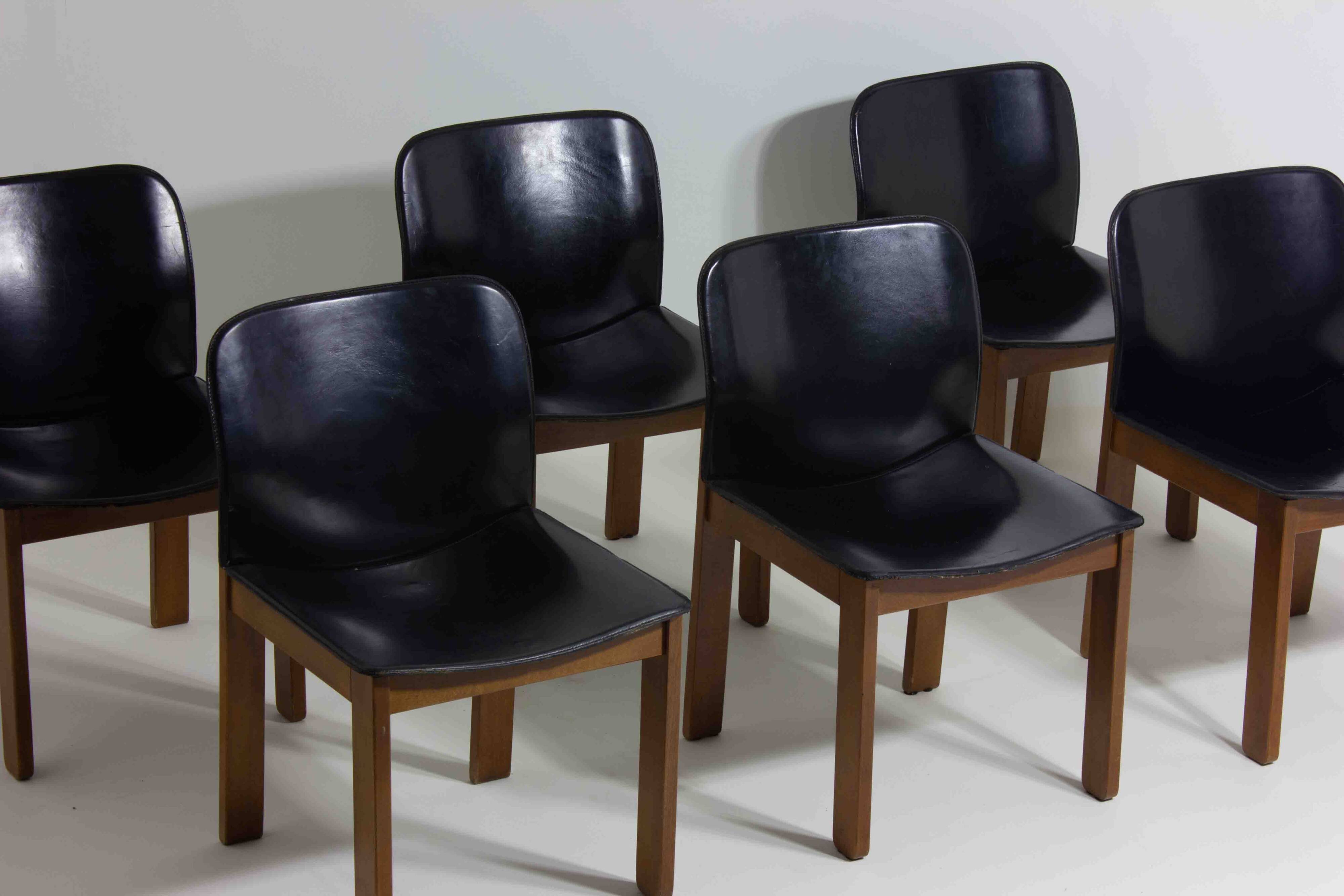 Set of 6 black leather dining chairs by Afra & Tobia Scarpa, 1970's